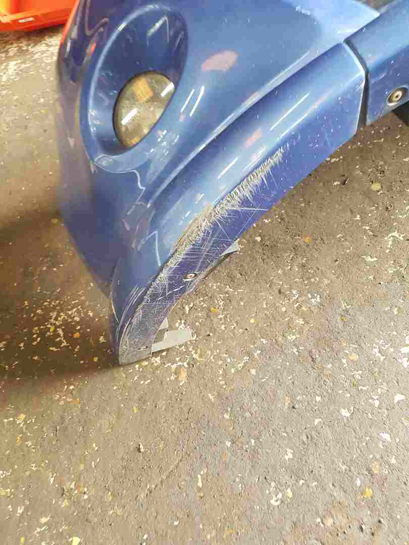 Thumb 9 Renault Clio MK3 2009-2012 Front Bumper Blue Ternt Gt Line