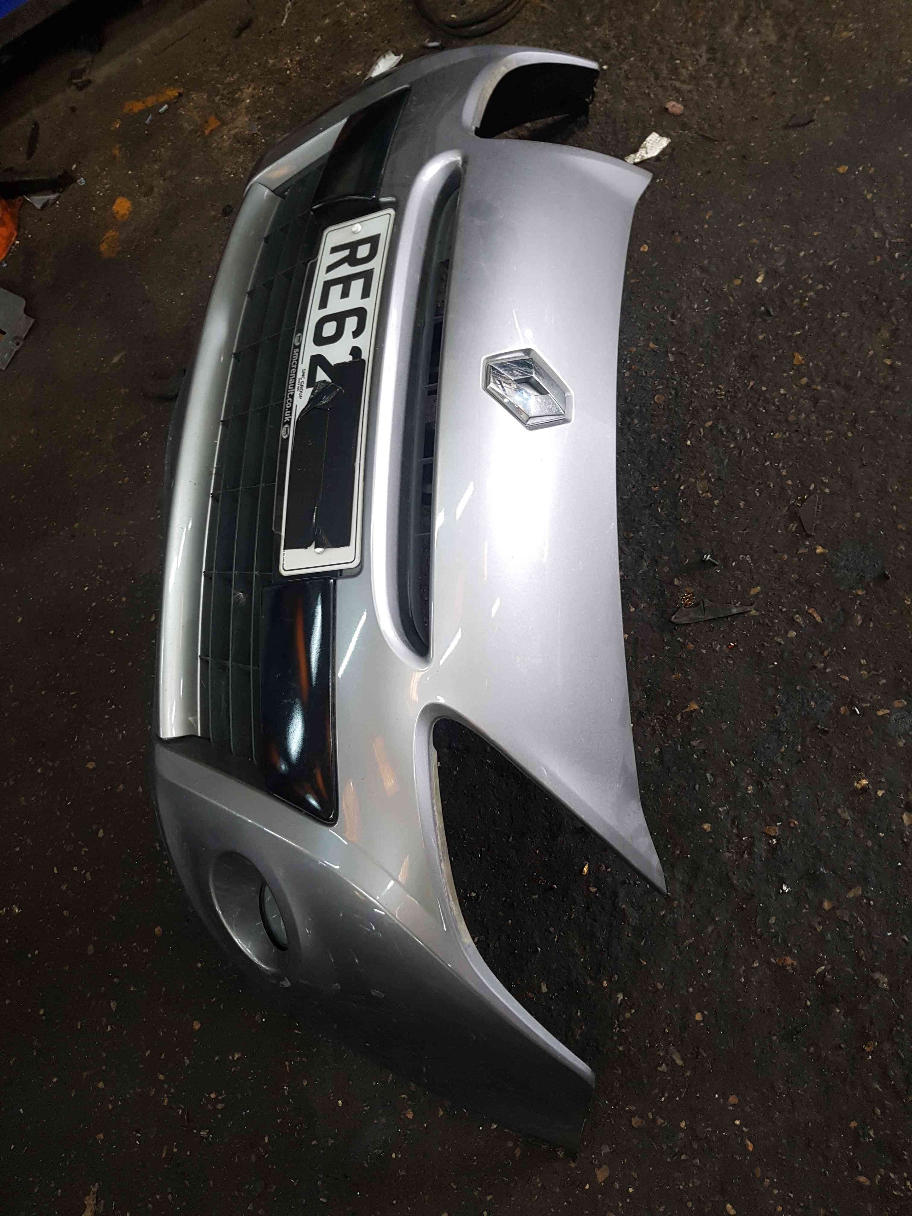 Thumb 6 Renault Clio MK3 2009-2012 Front Bumper Grey Tekng Facelift 196 16Inch Wheels