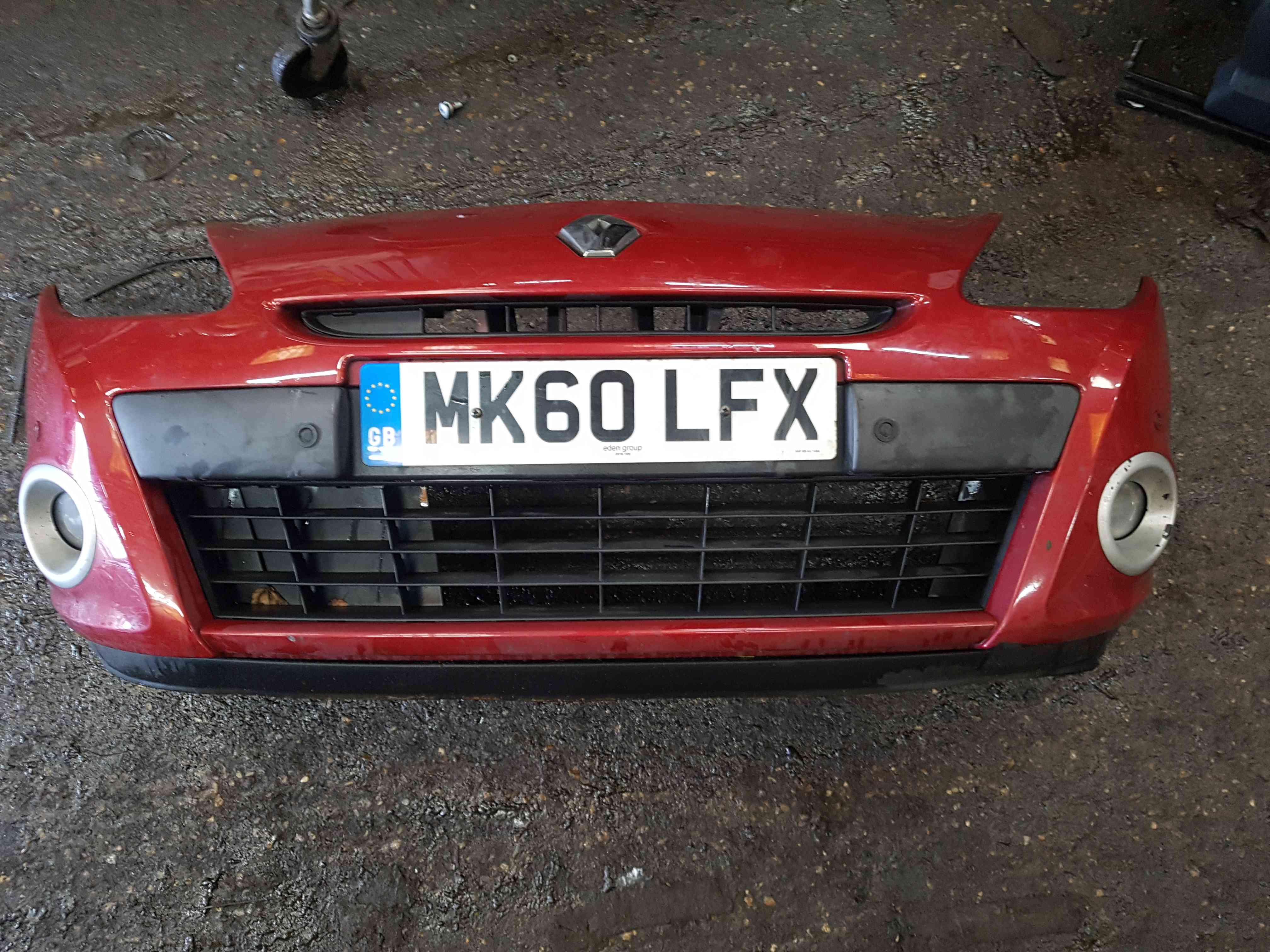 Thumb 11 Renault Clio MK3 2009-2012 Front Bumper RED Tennj Facelift 195 + Sensors