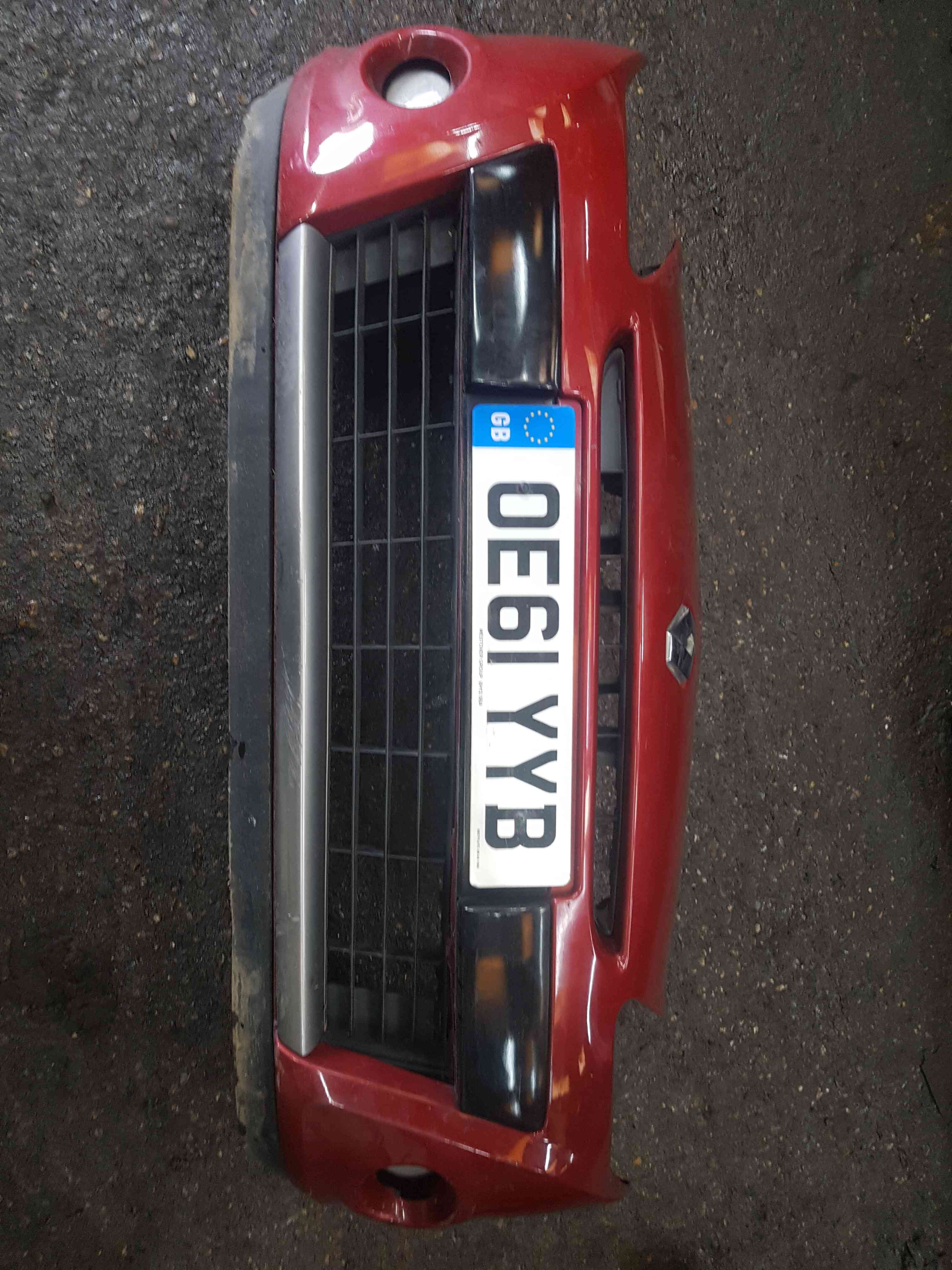 Thumb 11 Renault Clio MK3 2009-2012 Front Bumper RED Tennj Facelift 195 DAMAGE