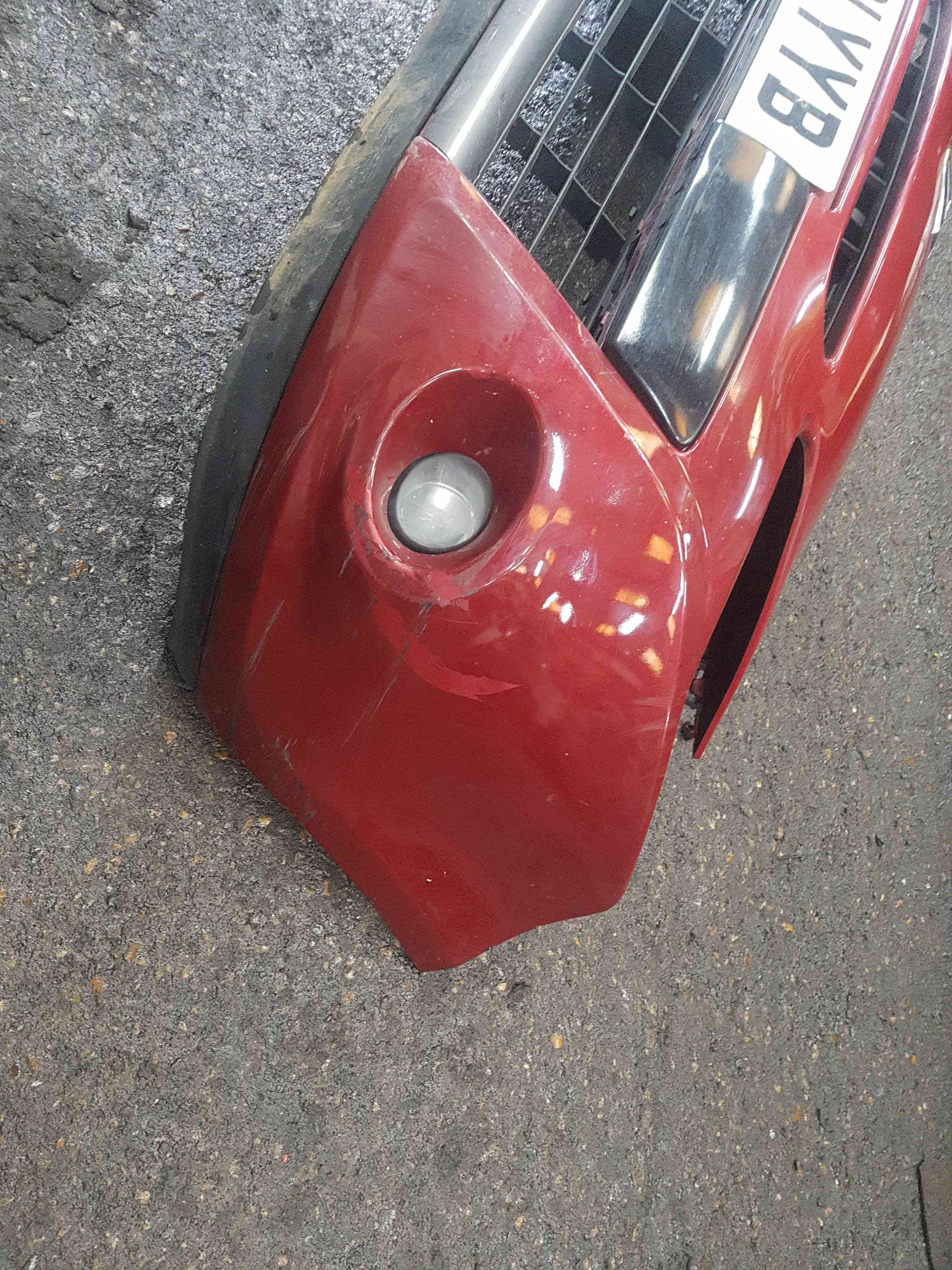 Thumb 7 Renault Clio MK3 2009-2012 Front Bumper RED Tennj Facelift 195 DAMAGE