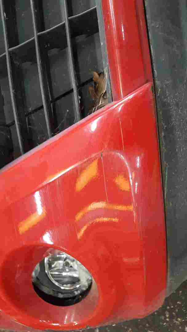 Thumb 4 Renault Clio MK3 2009-2012 Front Bumper Red OV727 185