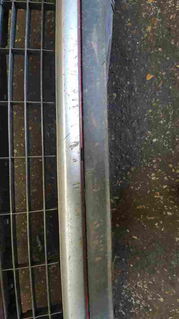 Thumb 3 Renault Clio MK3 2009-2012 Front Bumper Red TENNJ 195