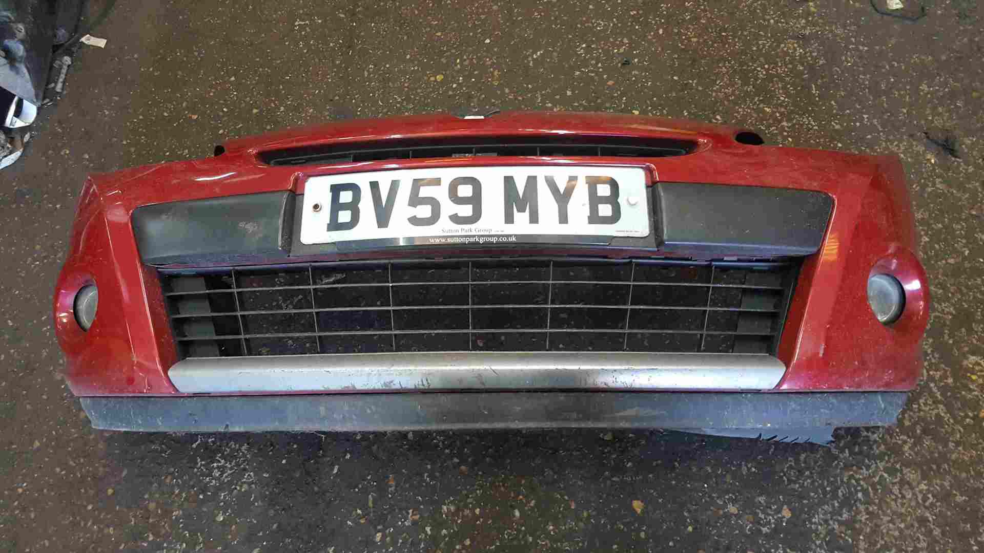 Renault Clio MK3 2009-2012 Front Bumper Red TENNJ 195