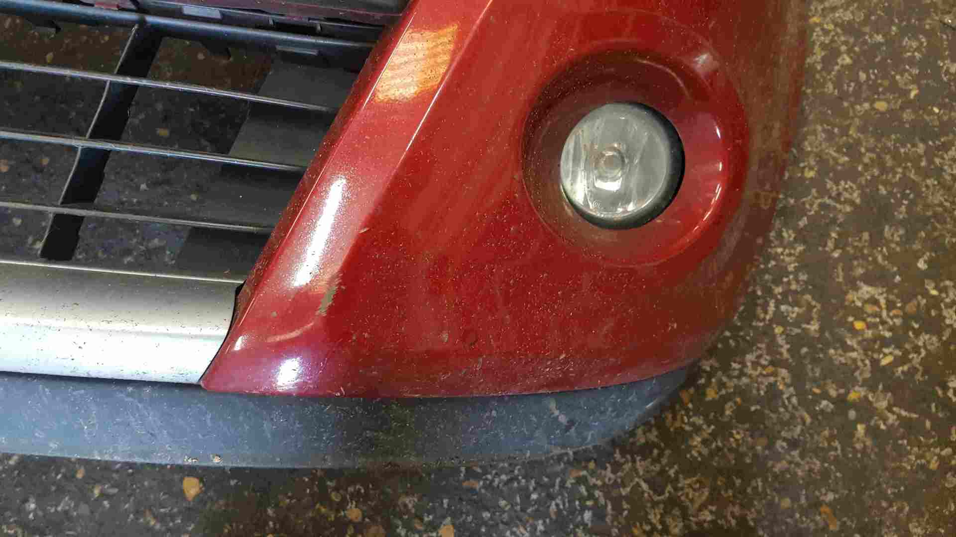 Thumb 4 Renault Clio MK3 2009-2012 Front Bumper Red TENNJ 195