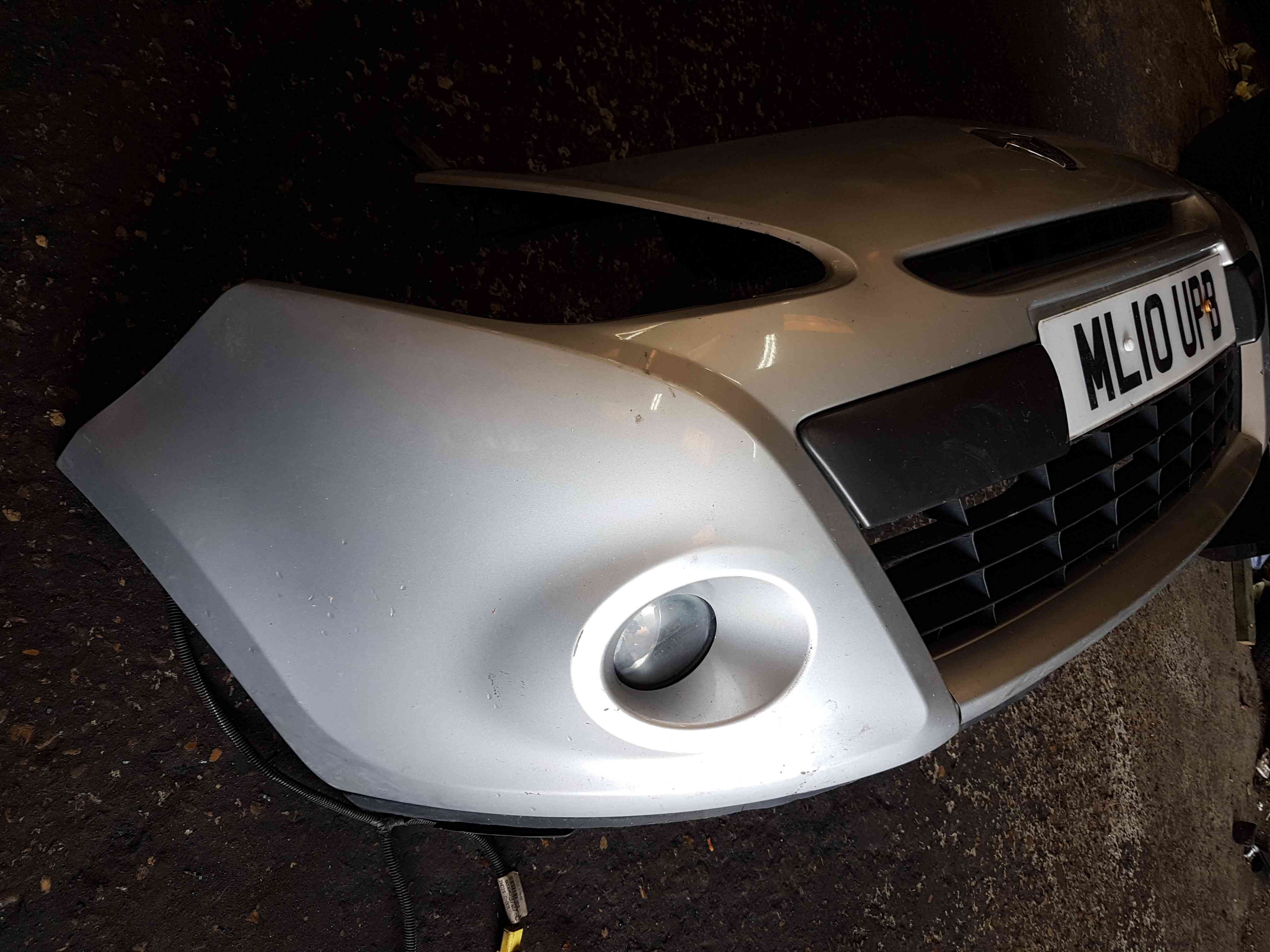 Thumb 6 Renault Clio MK3 2009-2012 Front Bumper Silver Ted69 Facelift 195 16Inch 