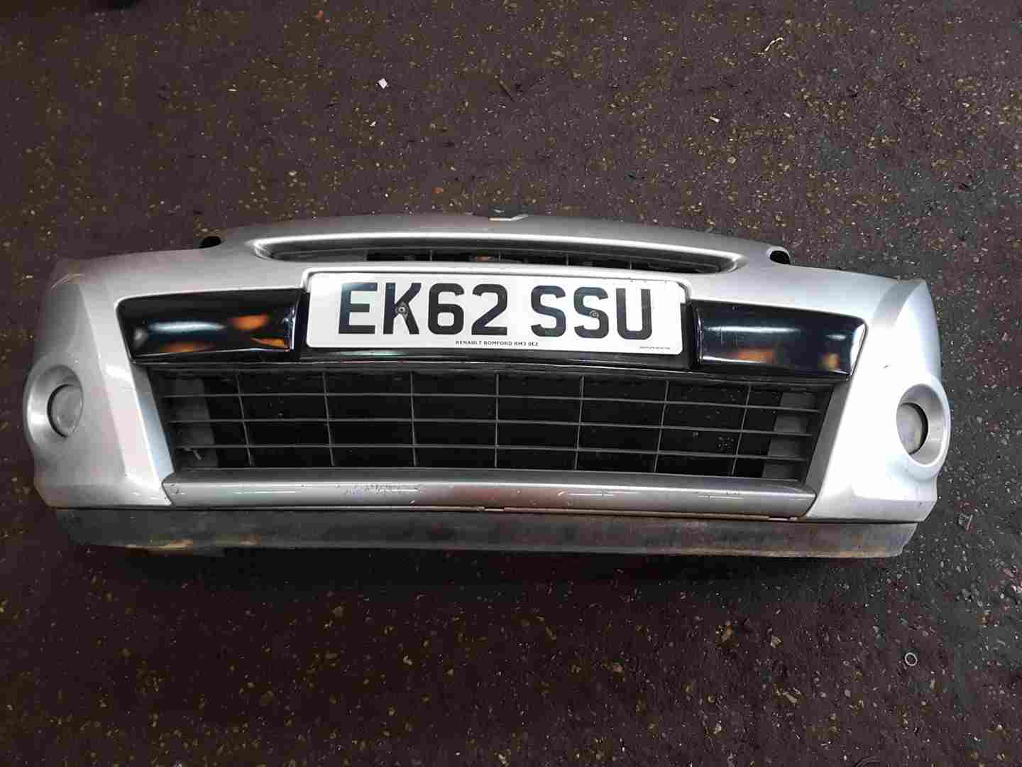 Thumb 8 Renault Clio MK3 2009-2012 Front Bumper Silver Ted69 195