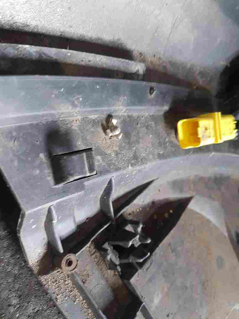 Thumb 9 Renault Clio MK3 2009-2012 Front Bumper Silver Ted69 195 Facelift 195 Type