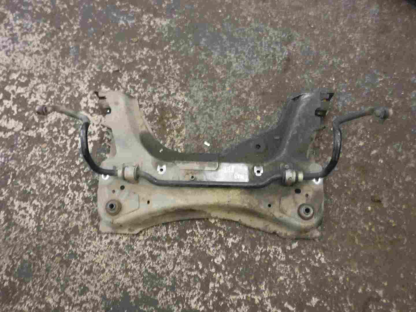 Renault Clio MK3 2009-2012 Front Subframe Axle No Wishbones