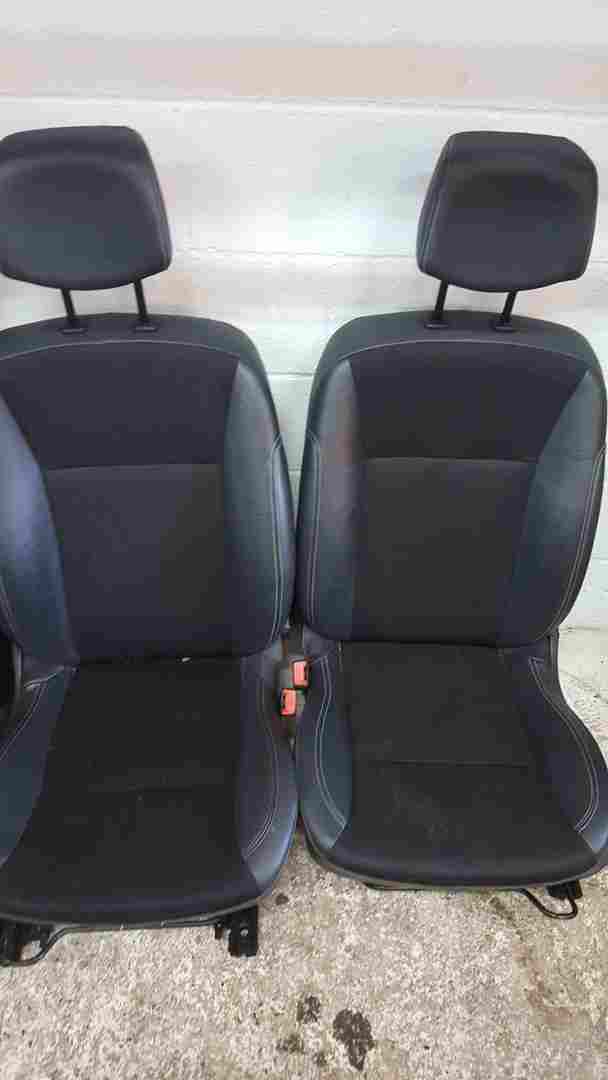 Thumb 3 Renault Clio MK3 2009-2012 Full Half Leather Interior Seats SET 5Dr