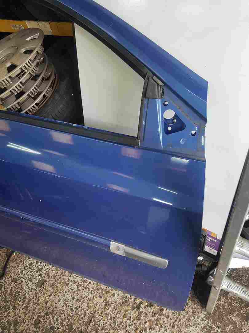 Thumb 3 Renault Clio MK3 2009-2012 Gt Driversr OSF Front Door Blue Ternt 3Dr