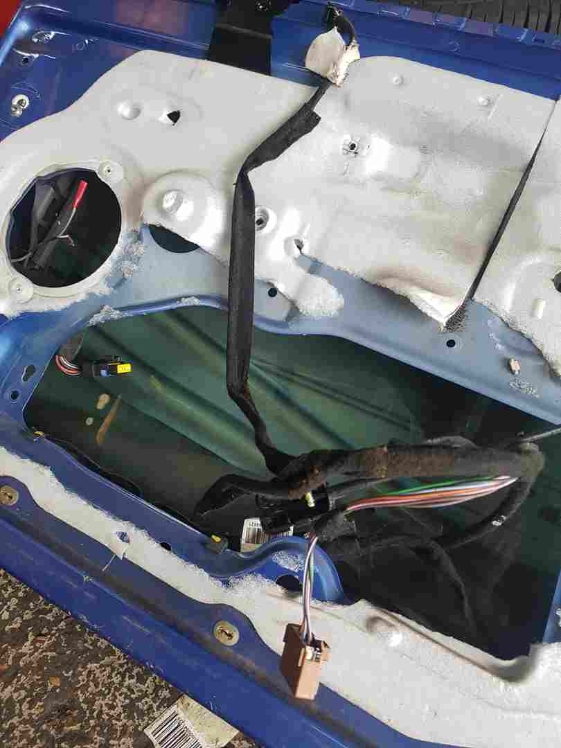 Thumb 10 Renault Clio MK3 2009-2012 Gt Driversr OSF Front Door Blue Ternt 3Dr