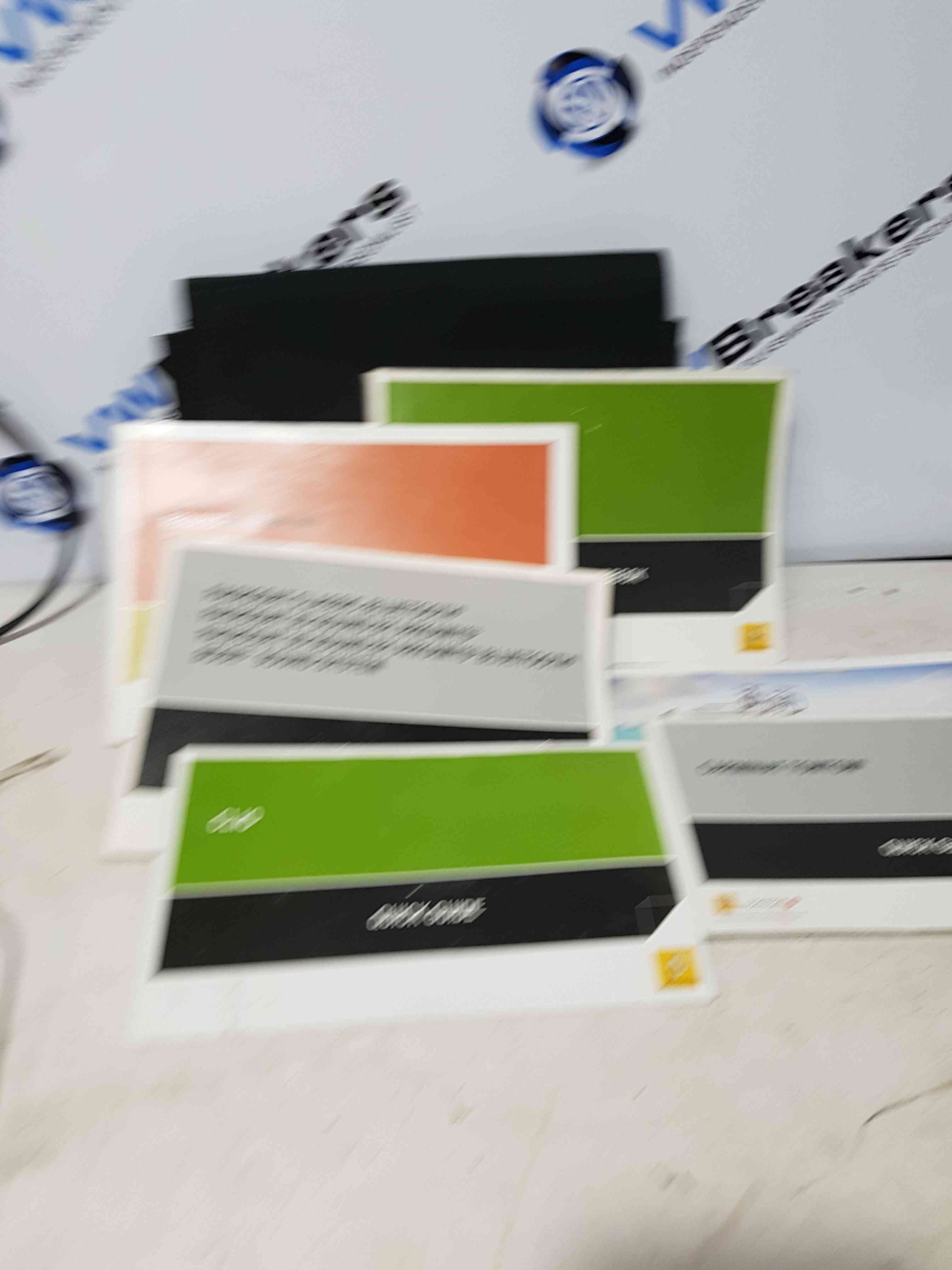 Thumb 10 Renault Clio MK3 2009-2012 Handbook Documents + Wallet