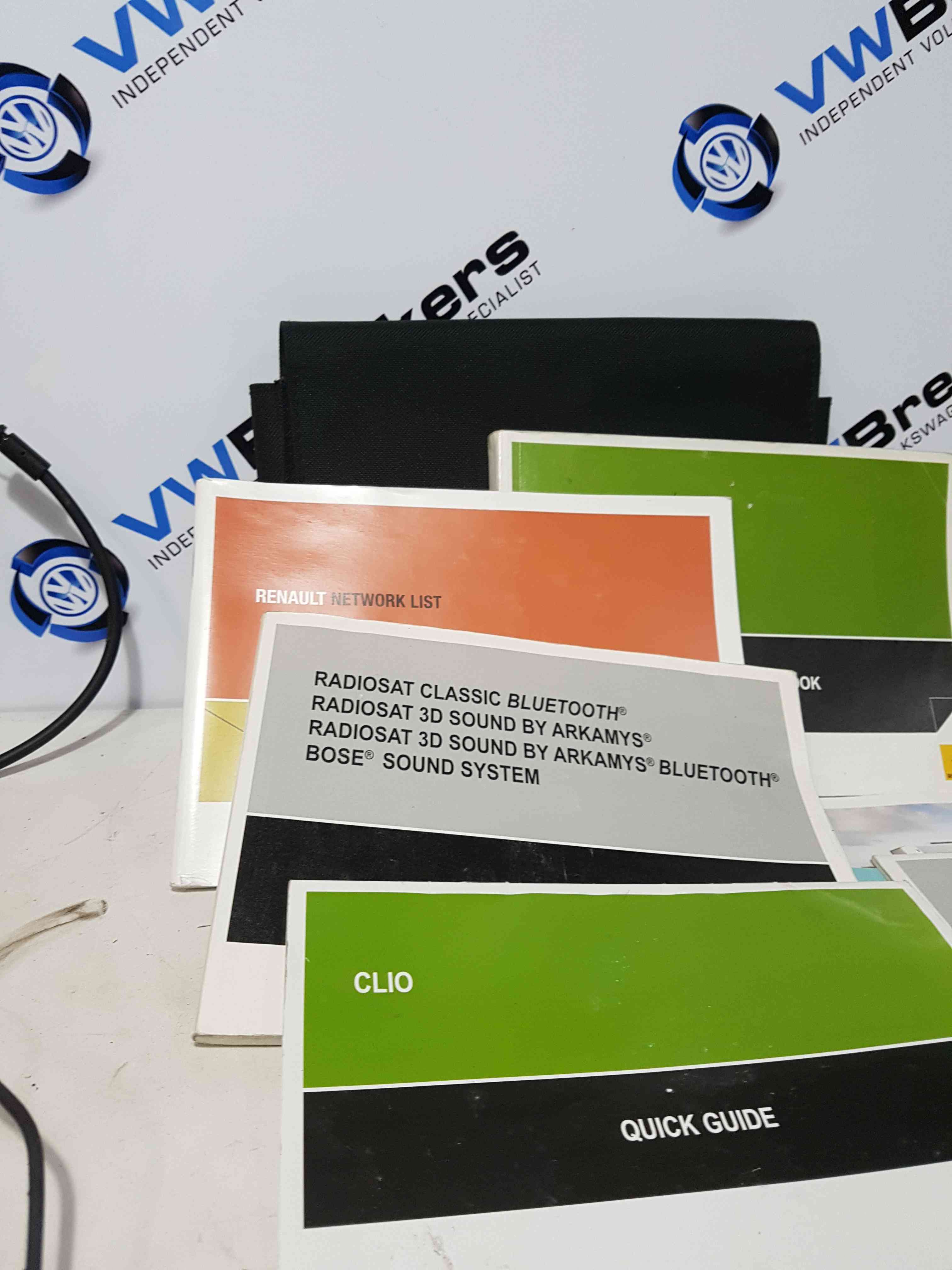 Thumb 14 Renault Clio MK3 2009-2012 Handbook Documents + Wallet