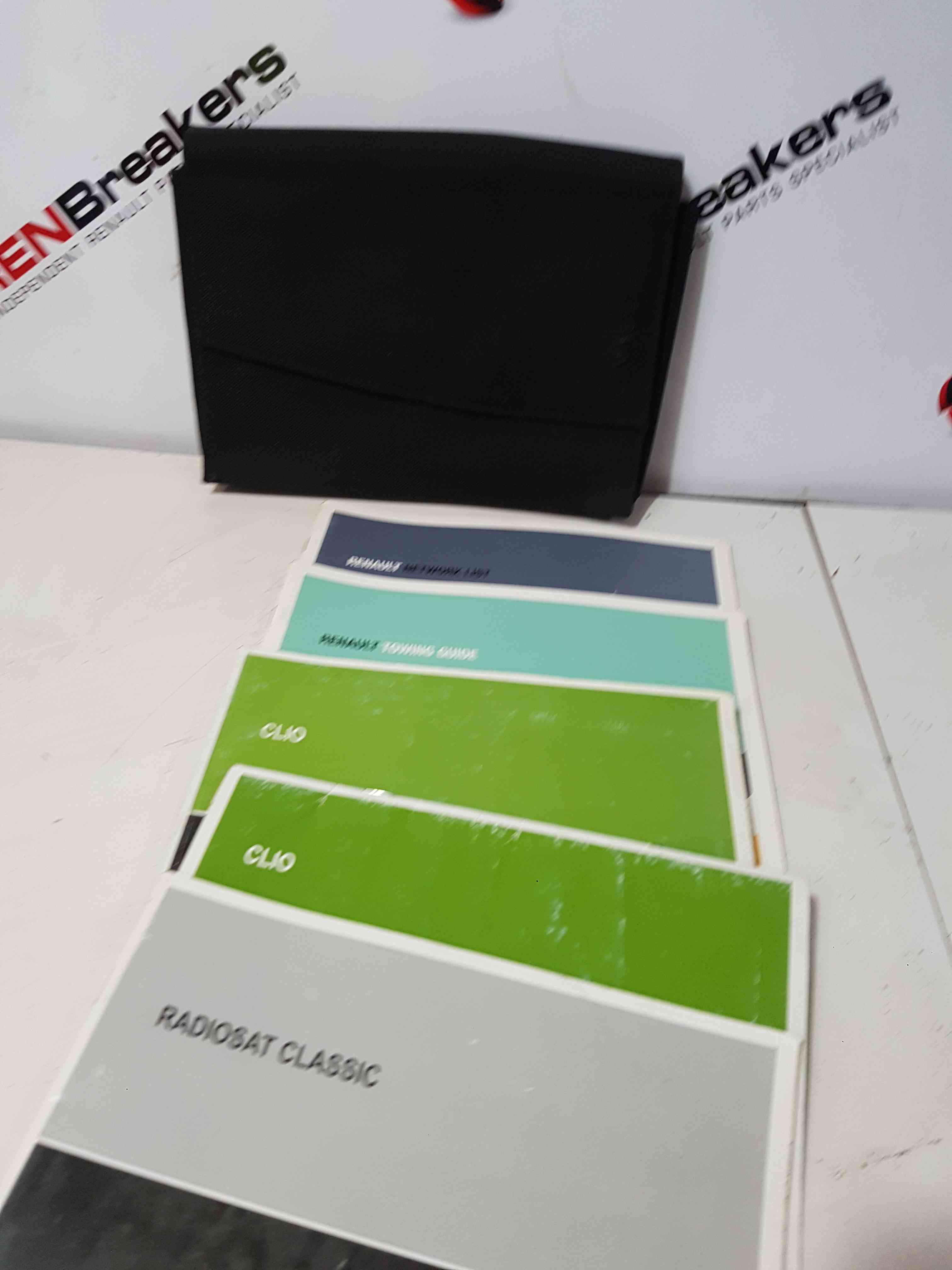 Thumb 2 Renault Clio MK3 2009-2012 Handbook Documents + Wallet