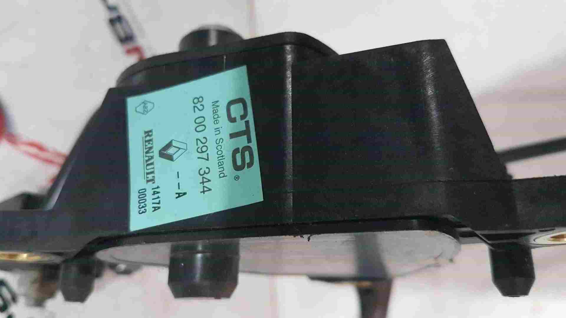 Renault Clio MK3 20092012 Left Foot Disability Accelerator Pedal