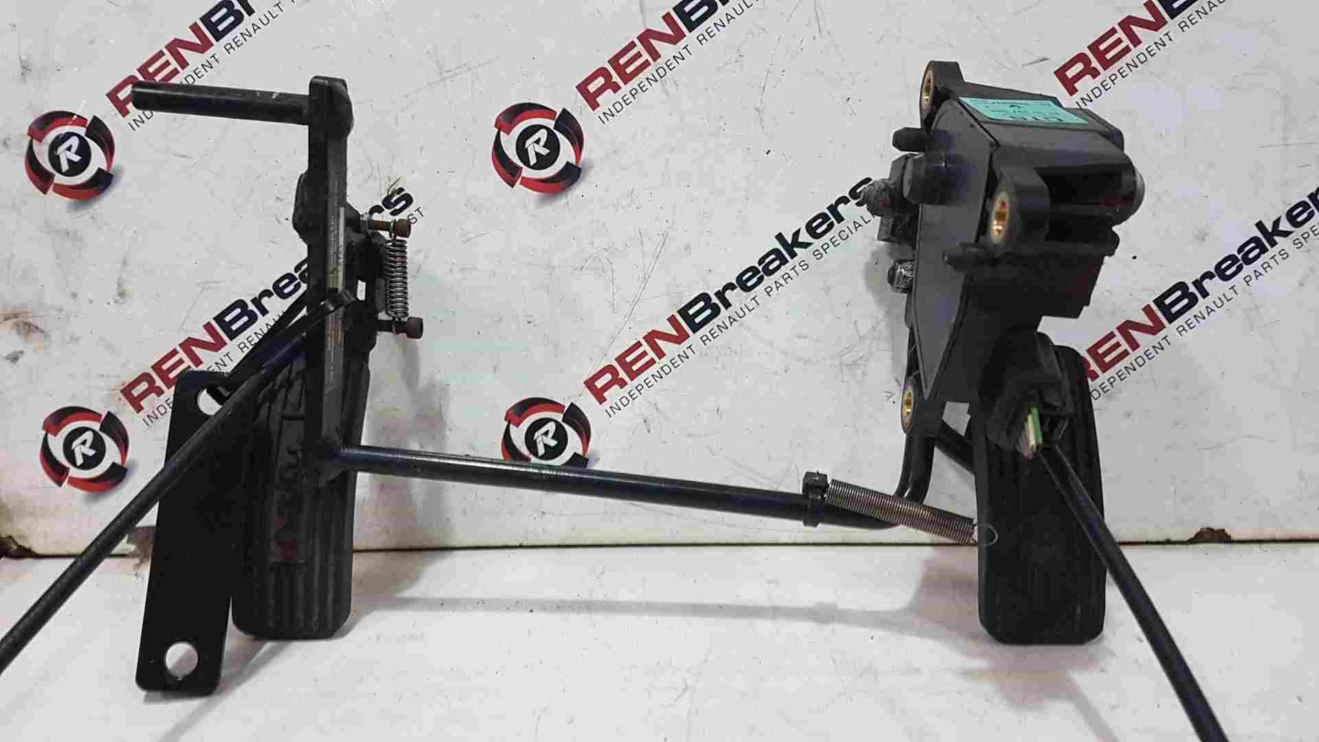 Renault Clio MK3 20092012 Left Foot Disability Accelerator Pedal