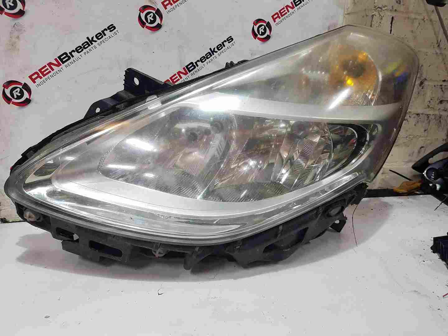 Thumb 2 Renault Clio MK3 2009-2012 Passenger NSF Front Head Lamp Headlight Chrome Cloudy