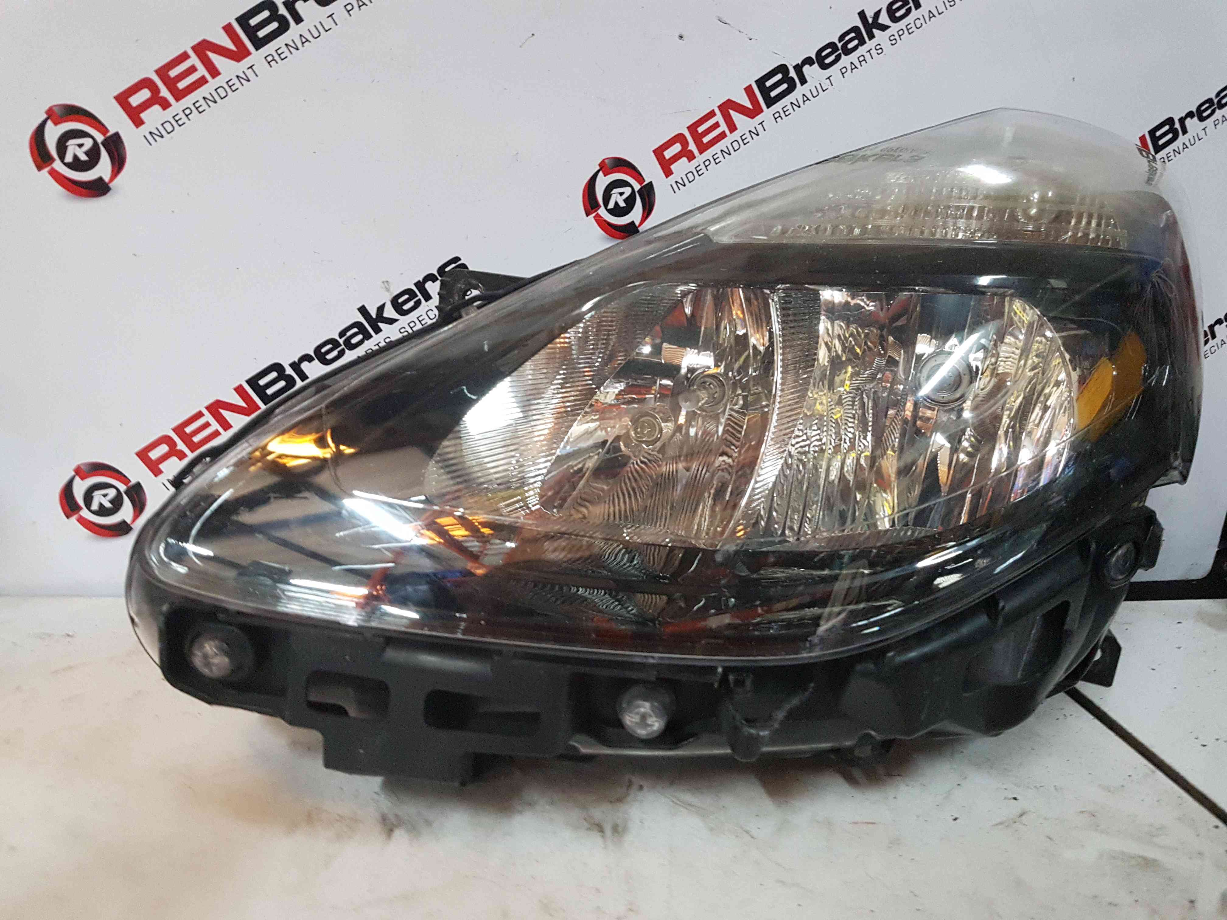 Thumb 3 Renault Clio MK3 2009-2012 Passenger NSF Front Headlight Black Backing Facelift