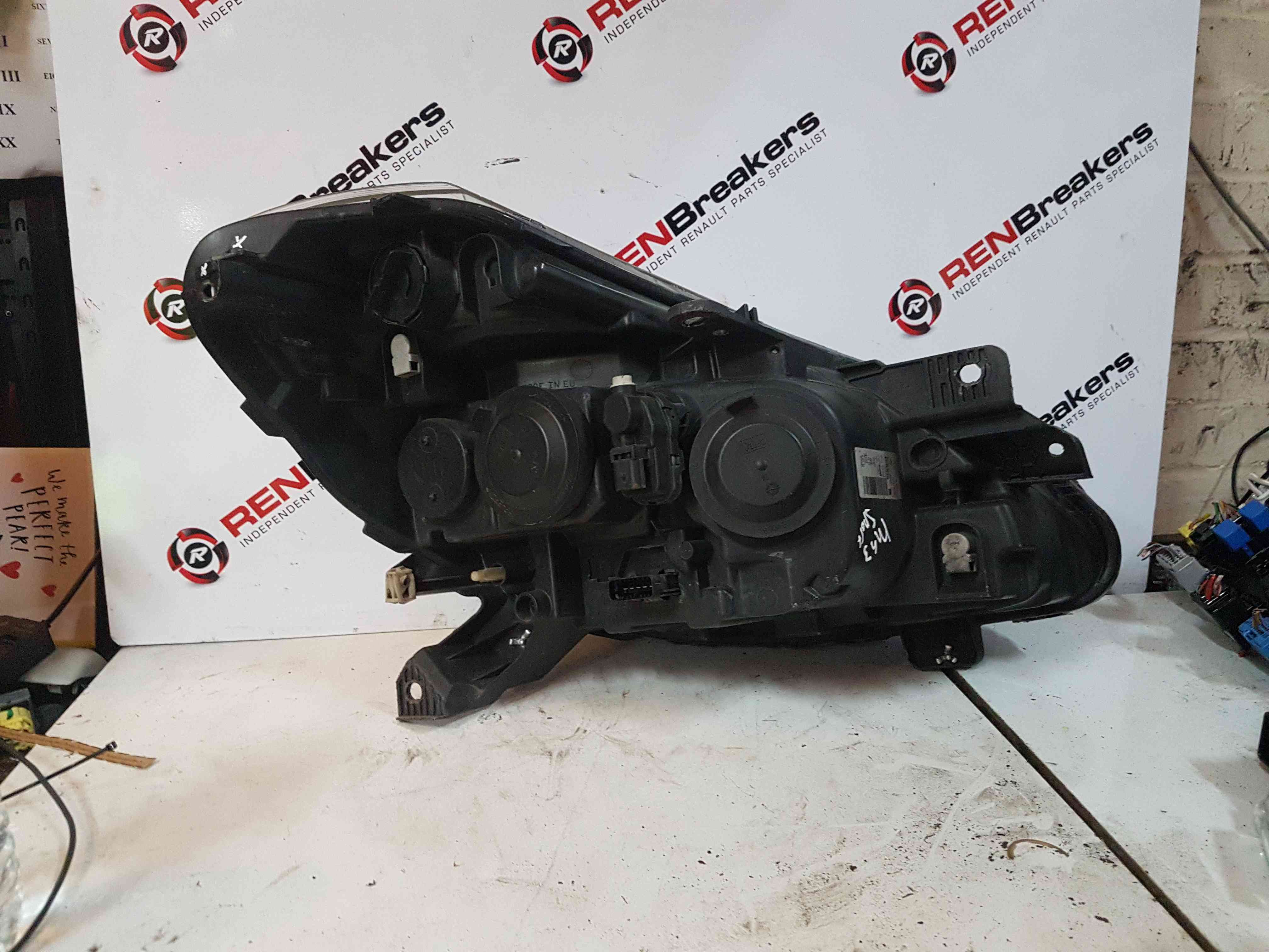 Thumb 7 Renault Clio MK3 2009-2012 Passenger NSF Front Headlight Black Backing Facelift