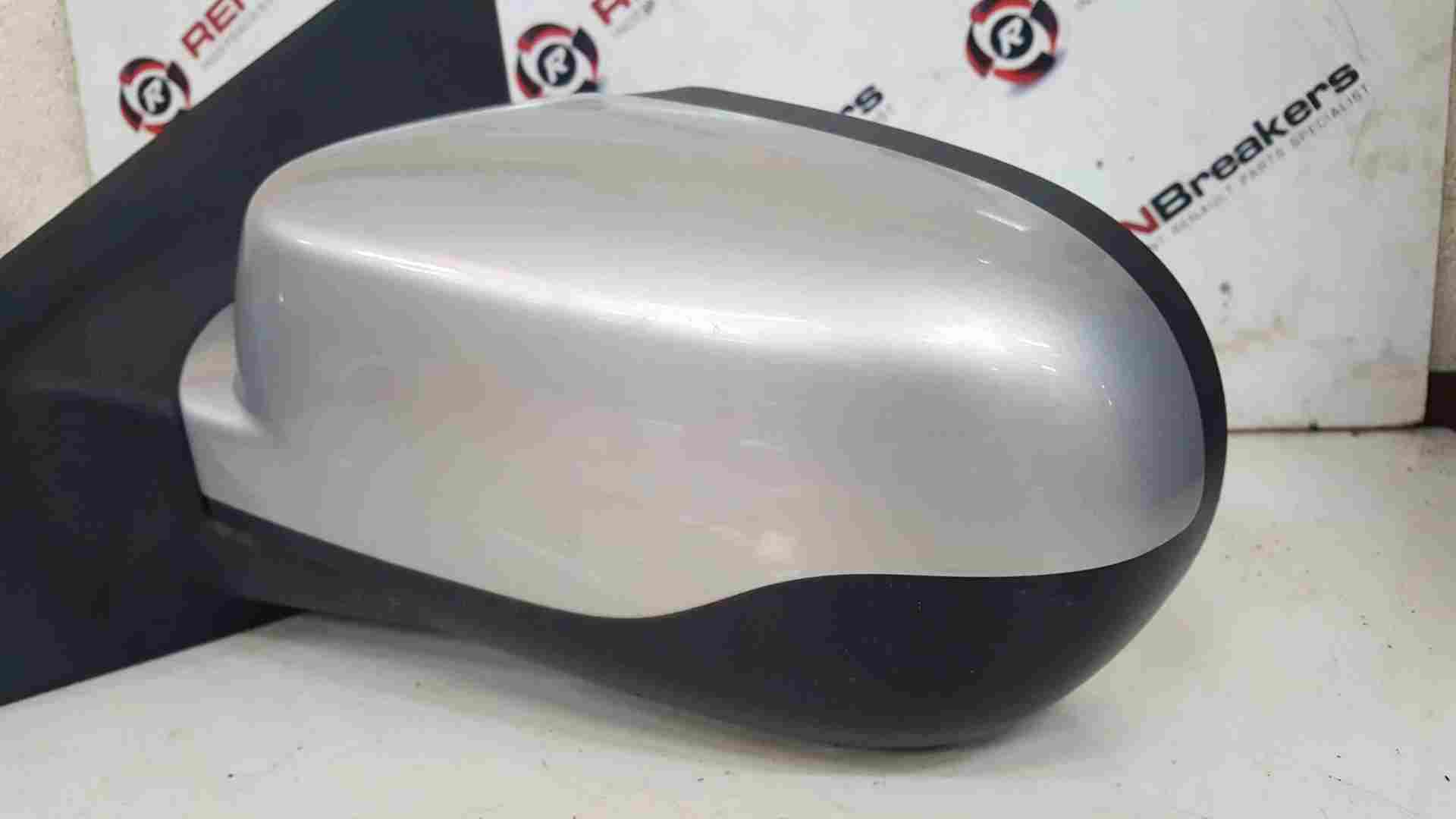 Thumb 2 Renault Clio MK3 2009-2012 Passenger Ns Wing Mirror Silver 8200802108