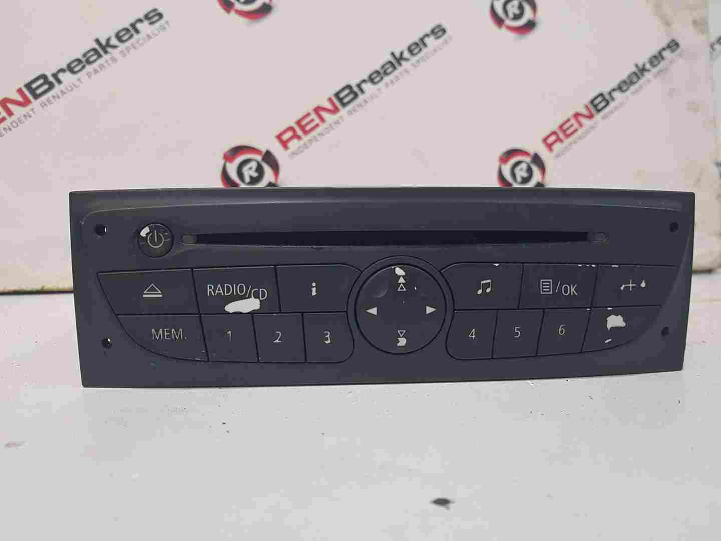 Renault Clio MK3 2009-2012 Radio Cd Player SAT Nav 281150038R