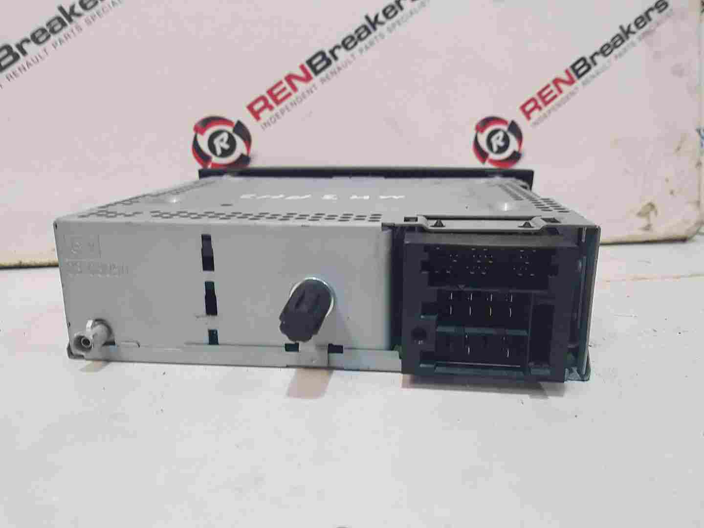 Thumb 3 Renault Clio MK3 2009-2012 Radio Cd Player SAT Nav 281150038R