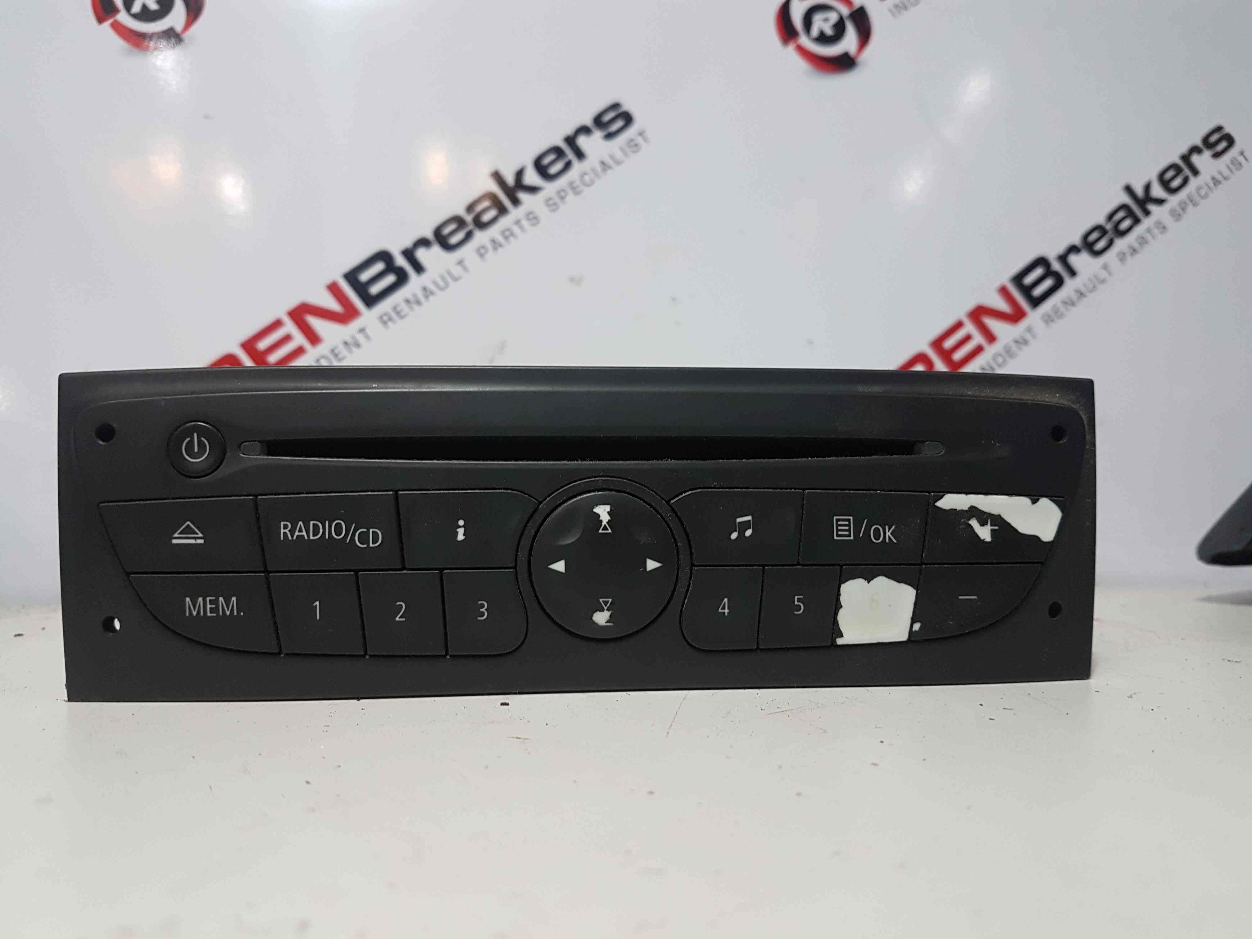 Thumb 2 Renault Clio MK3 2009-2012 Radio Stereo Cd Player + CODE 281150038R