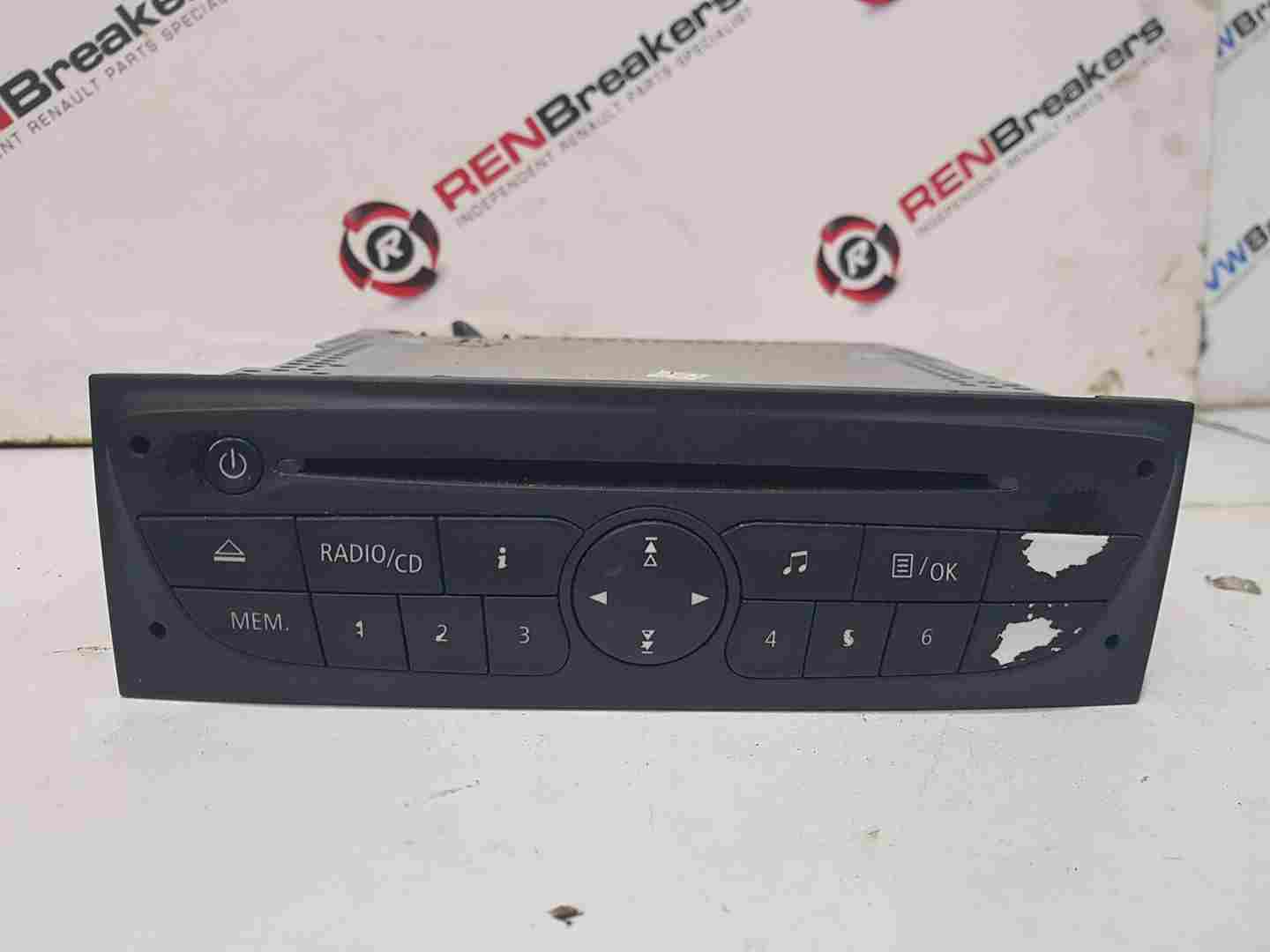 Thumb 2 Renault Clio MK3 2009-2012 Radio Stereo Cd Player 281150038R