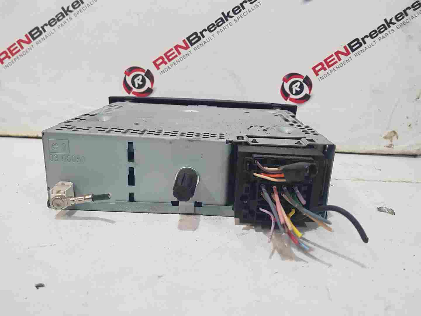 Thumb 4 Renault Clio MK3 2009-2012 Radio Stereo Cd Player 281150038R