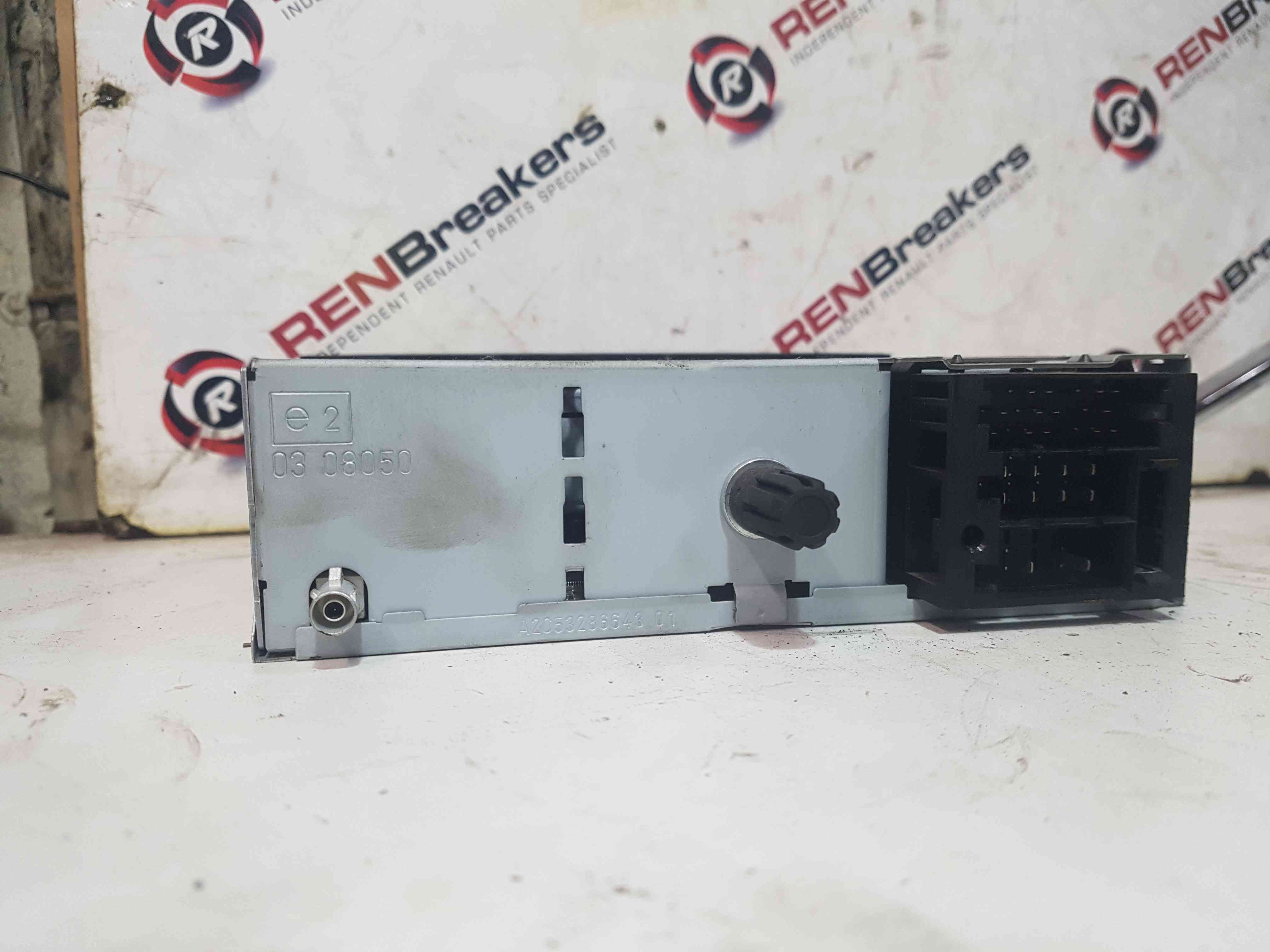 Thumb 4 Renault Clio MK3 2009-2012 Radio Stereo Cd Player 281150038R