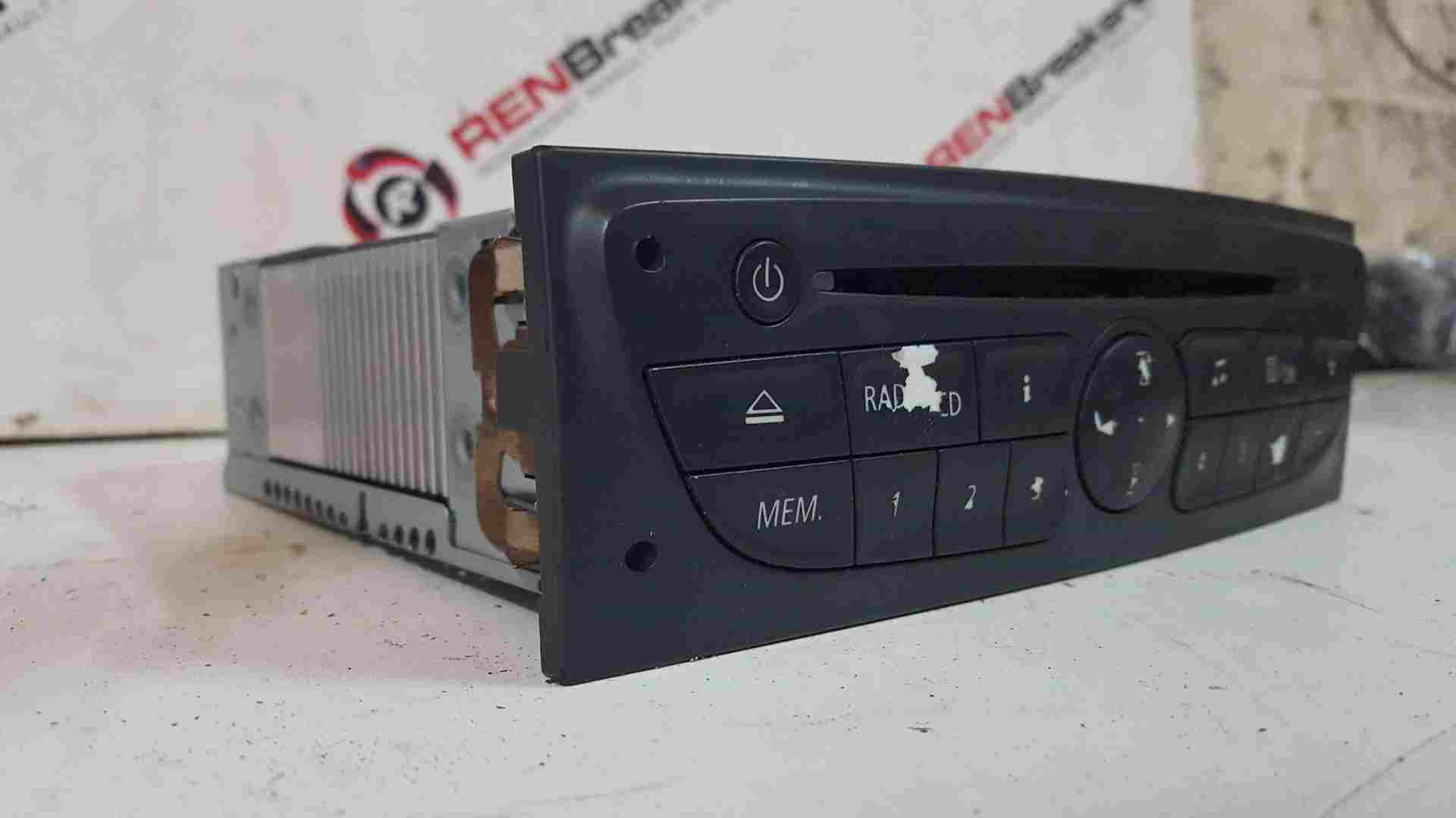Thumb 5 Renault Clio MK3 2009-2012 Radio Stereo Cd Player 3/5 281150038R