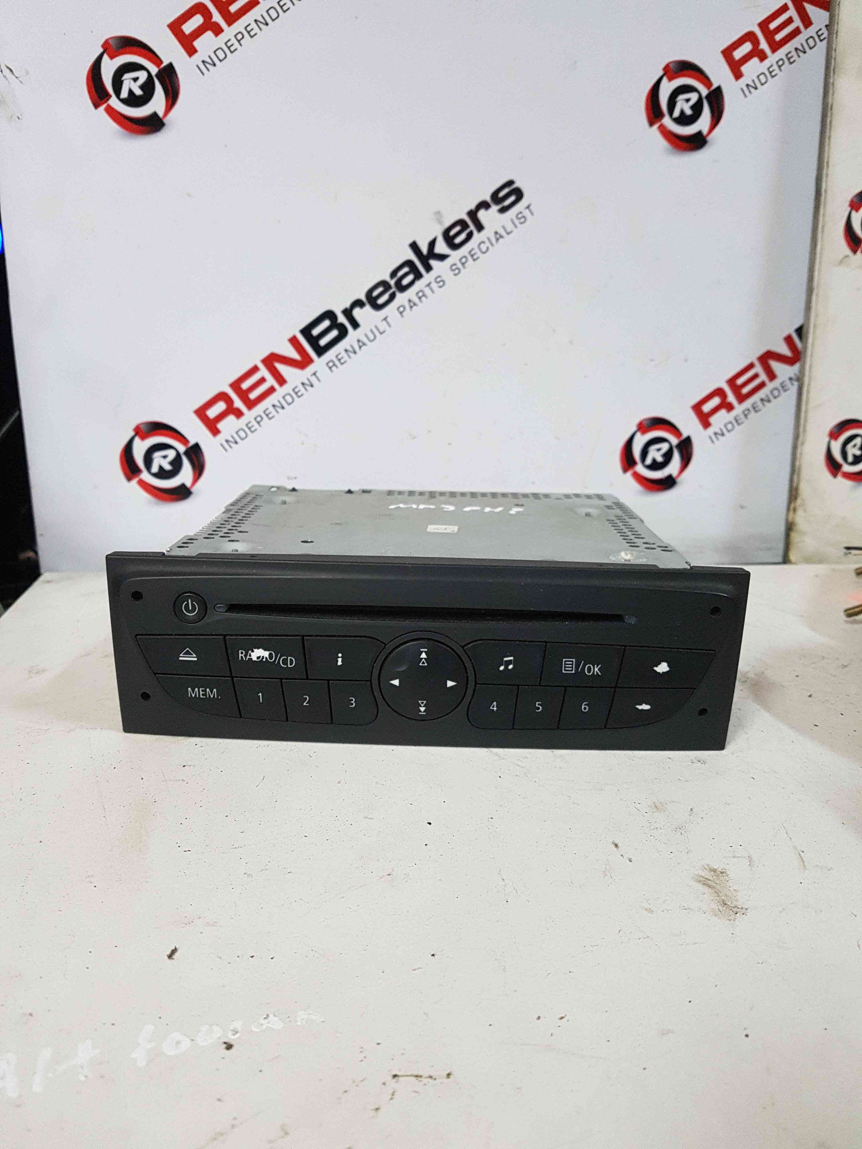 Thumb 2 Renault Clio MK3 2009-2012 Radio Stereo Cd Player 4/5 281150038R