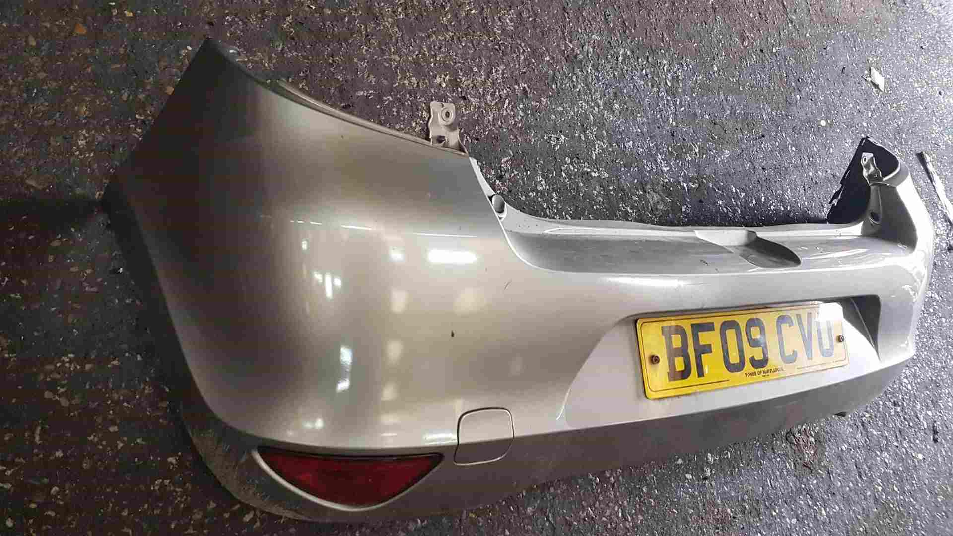 Thumb 2 Renault Clio MK3 2009-2012 Rear Bumper Beige Tehnk Damaged
