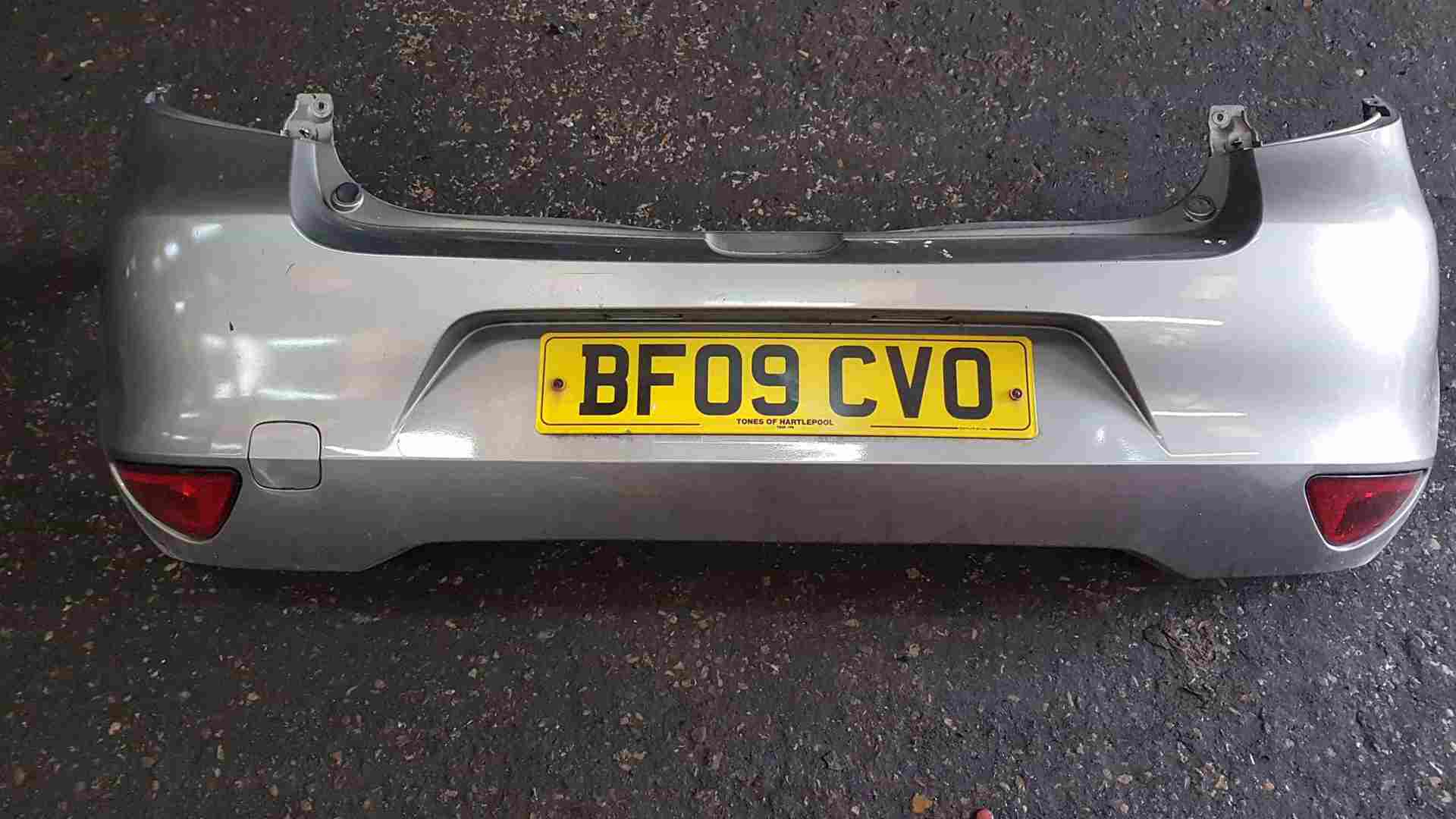 Thumb 4 Renault Clio MK3 2009-2012 Rear Bumper Beige Tehnk Damaged