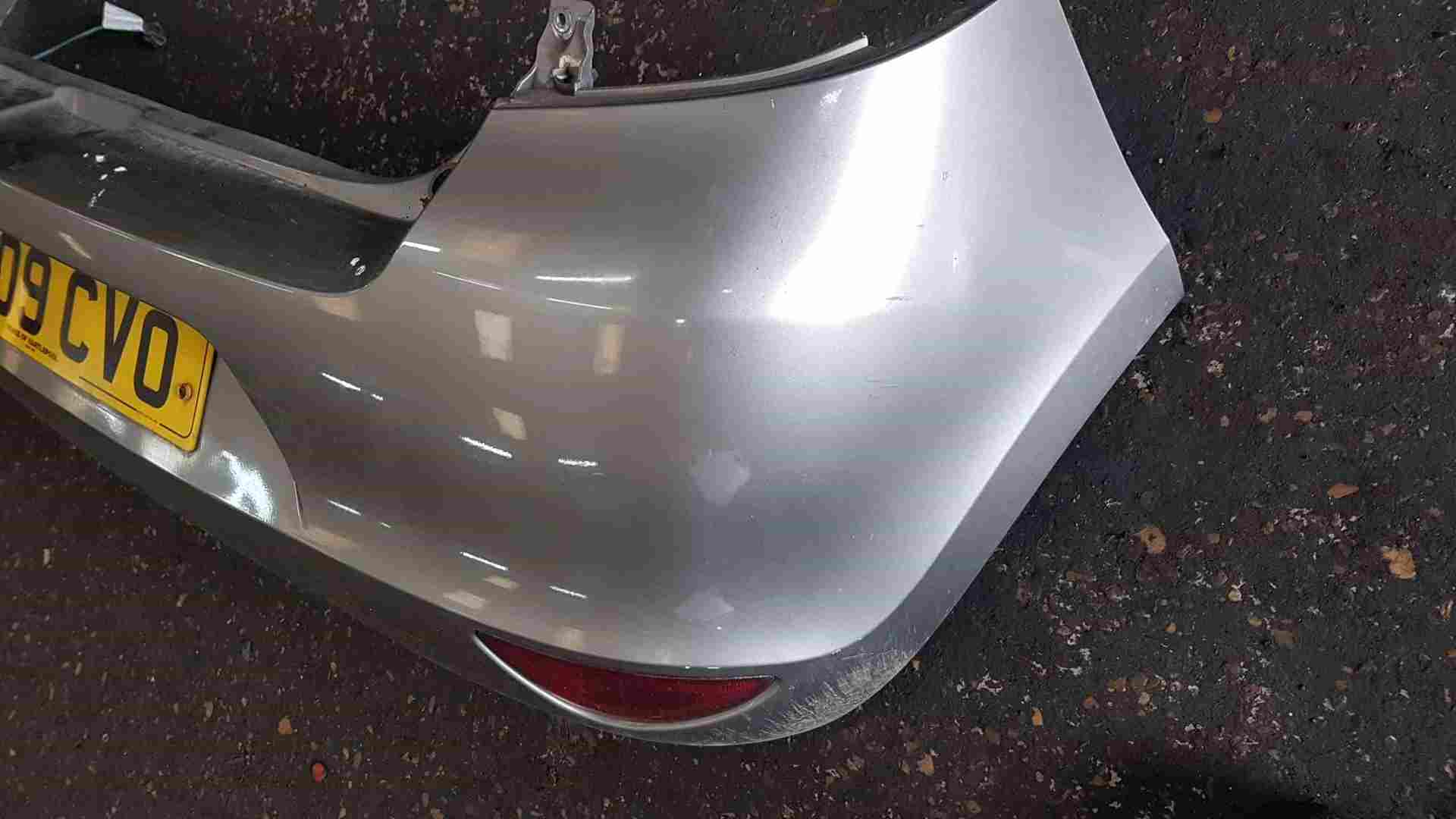 Thumb 5 Renault Clio MK3 2009-2012 Rear Bumper Beige Tehnk Damaged
