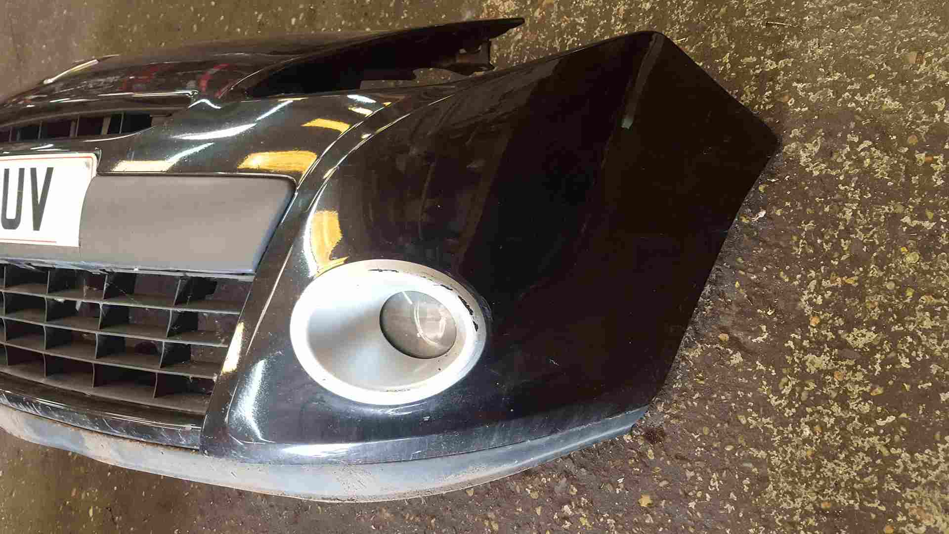Thumb 3 Renault Clio MK3 2009-2012 Front Bumper Black 676 Facelift 09-12