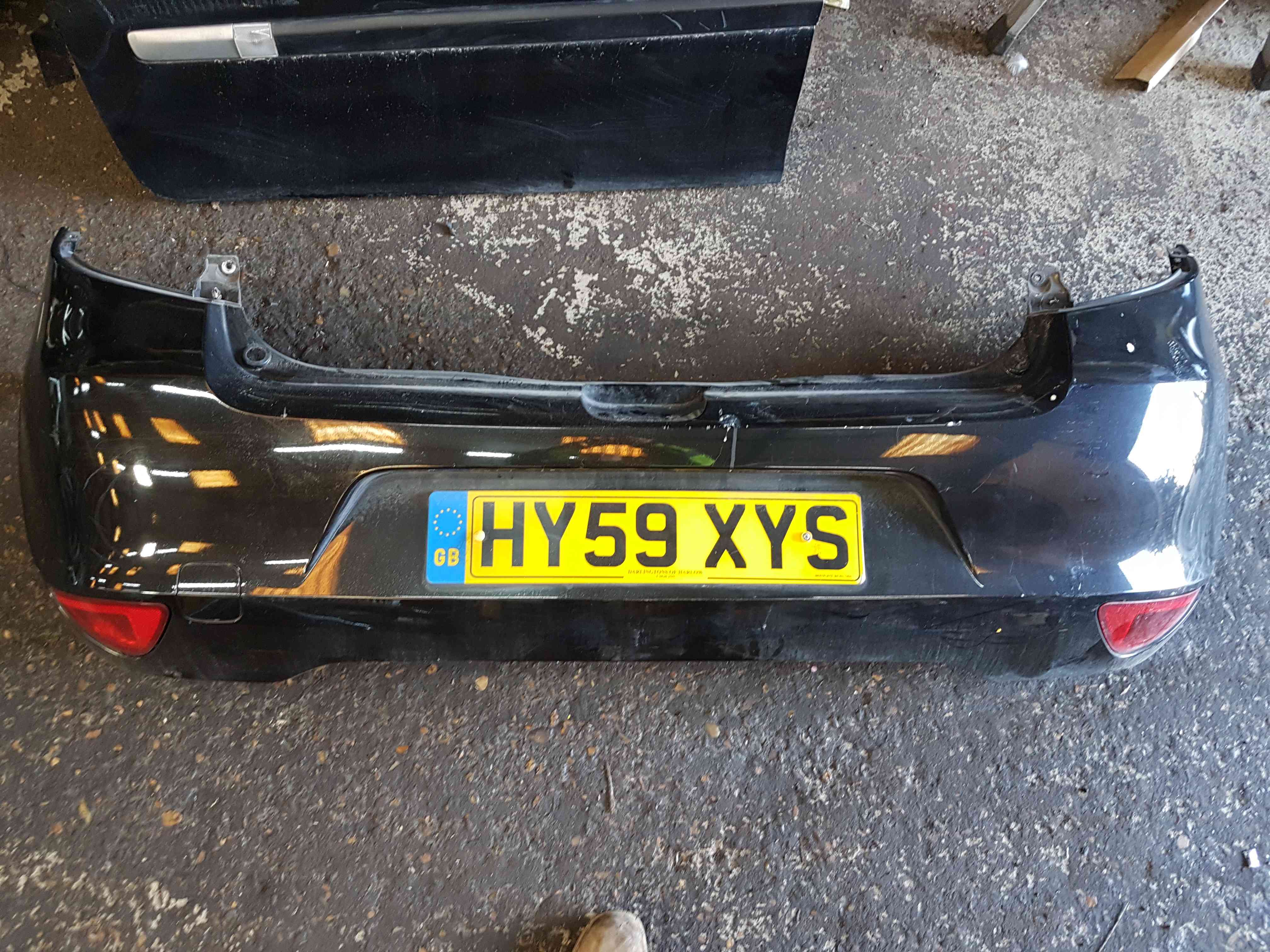 Thumb 9 Renault Clio MK3 2009-2012 Rear Bumper Black 676 Facelift