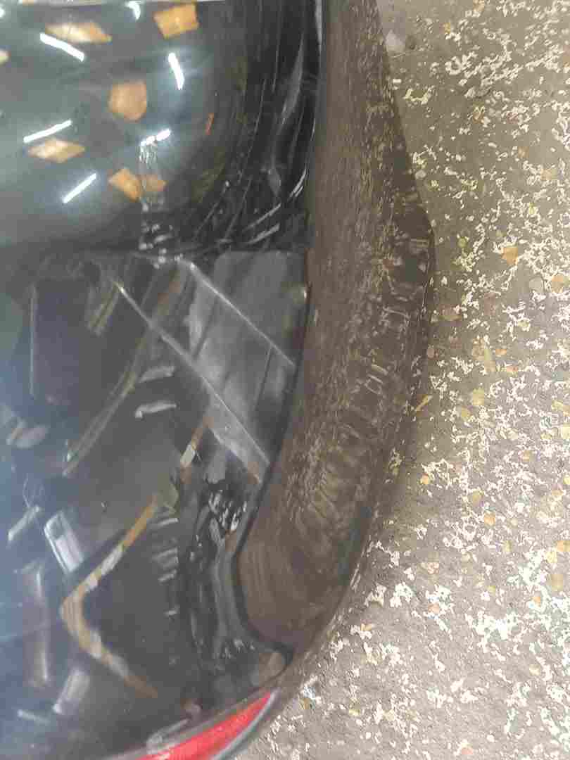 Thumb 4 Renault Clio MK3 2009-2012 Rear Bumper Black 676 Facelift Scuffed