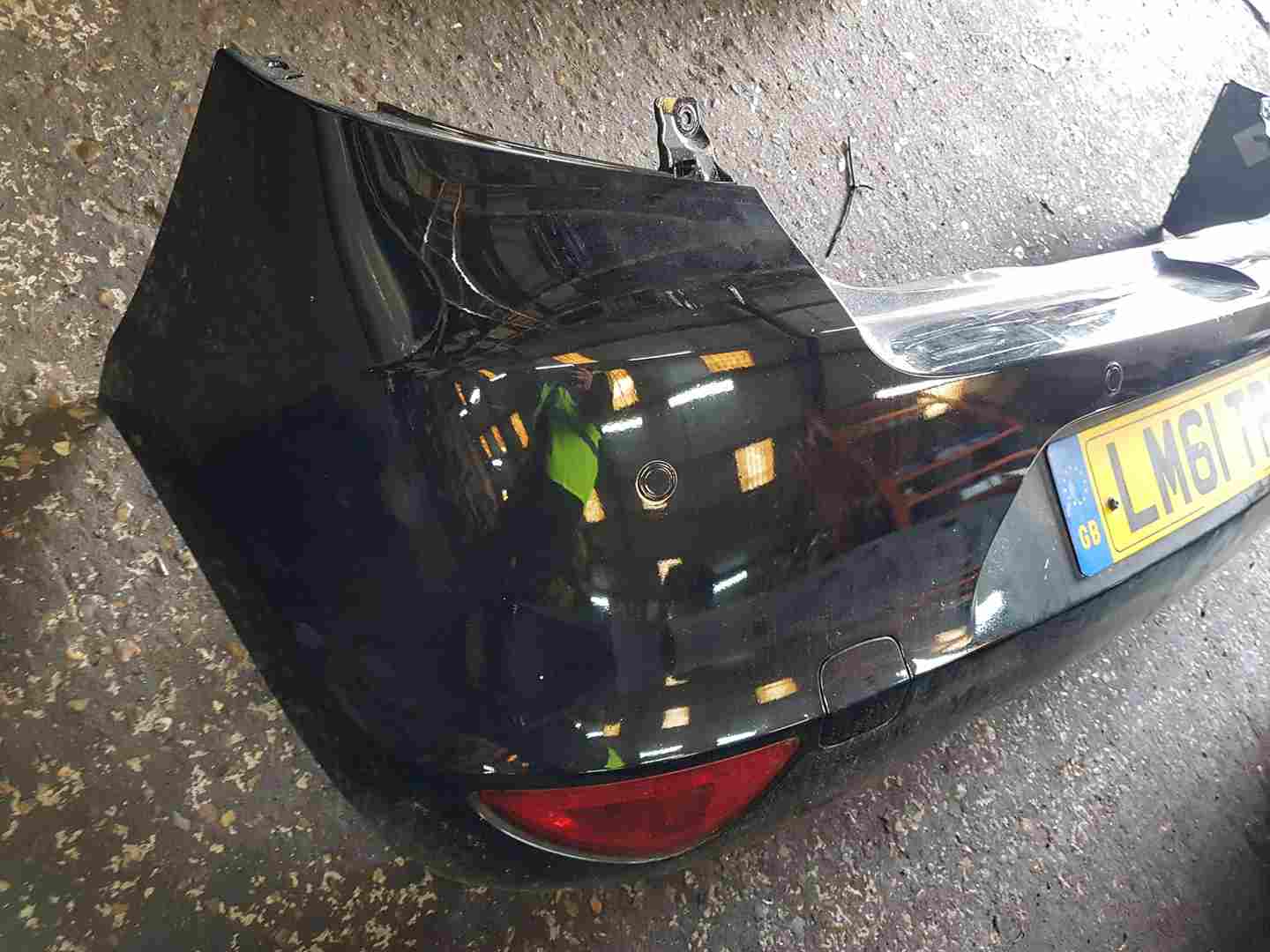 Thumb 3 Renault Clio MK3 2009-2012 Rear Bumper Black 676 Facelift reverse sensors