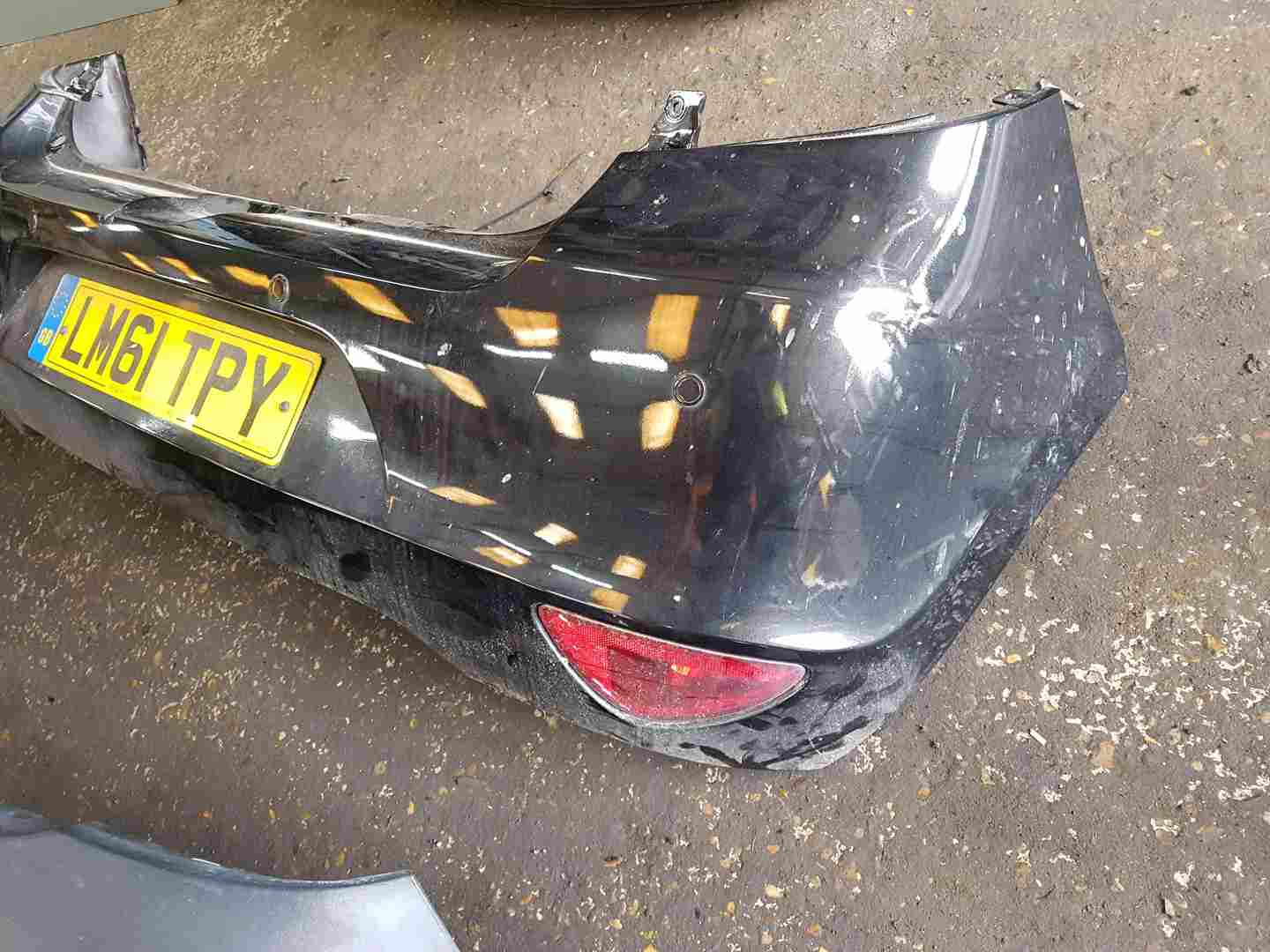 Thumb 4 Renault Clio MK3 2009-2012 Rear Bumper Black 676 Facelift reverse sensors