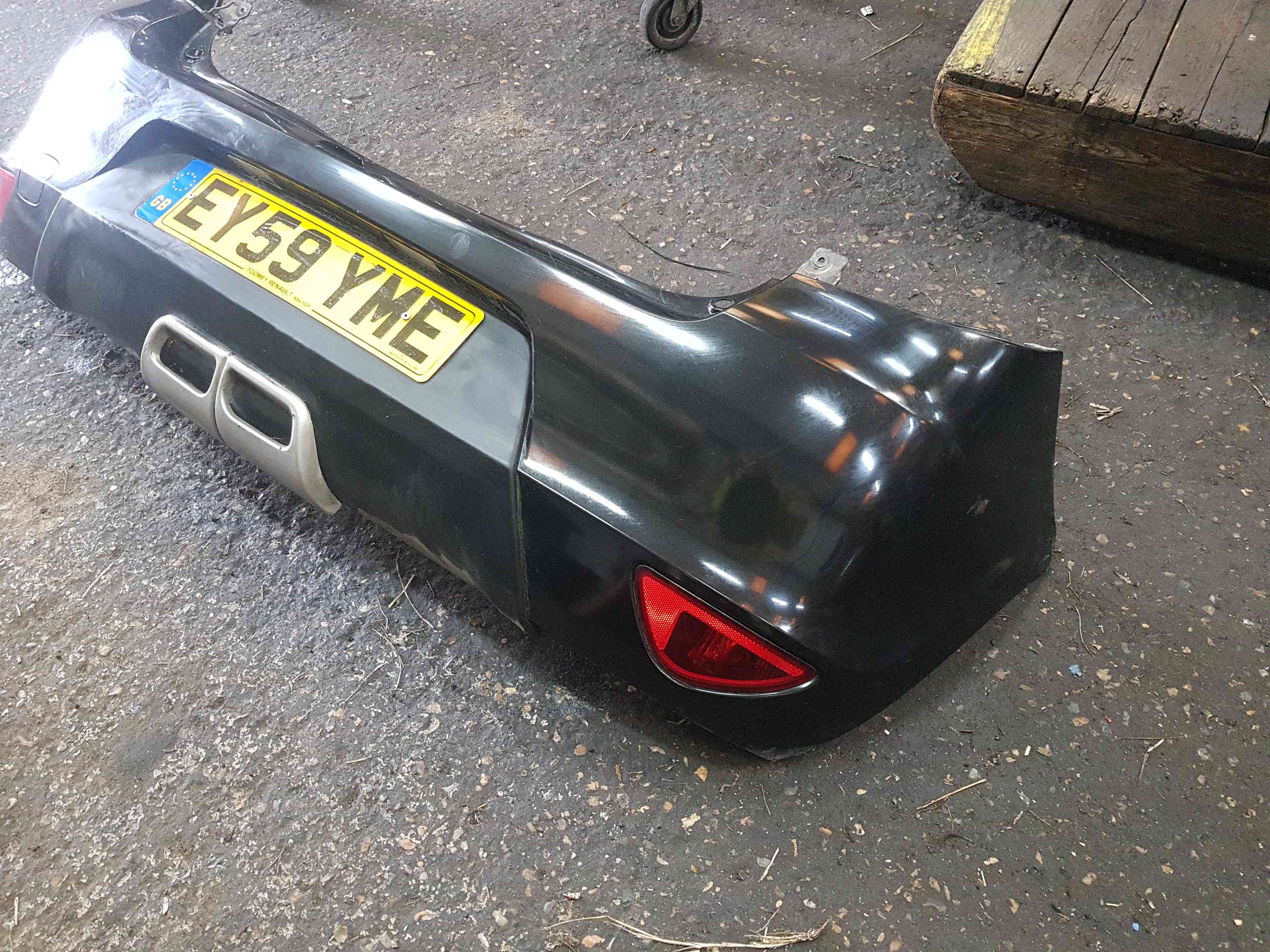 Thumb 7 Renault Clio MK3 2009-2012 Rear Bumper Black 676 World Series