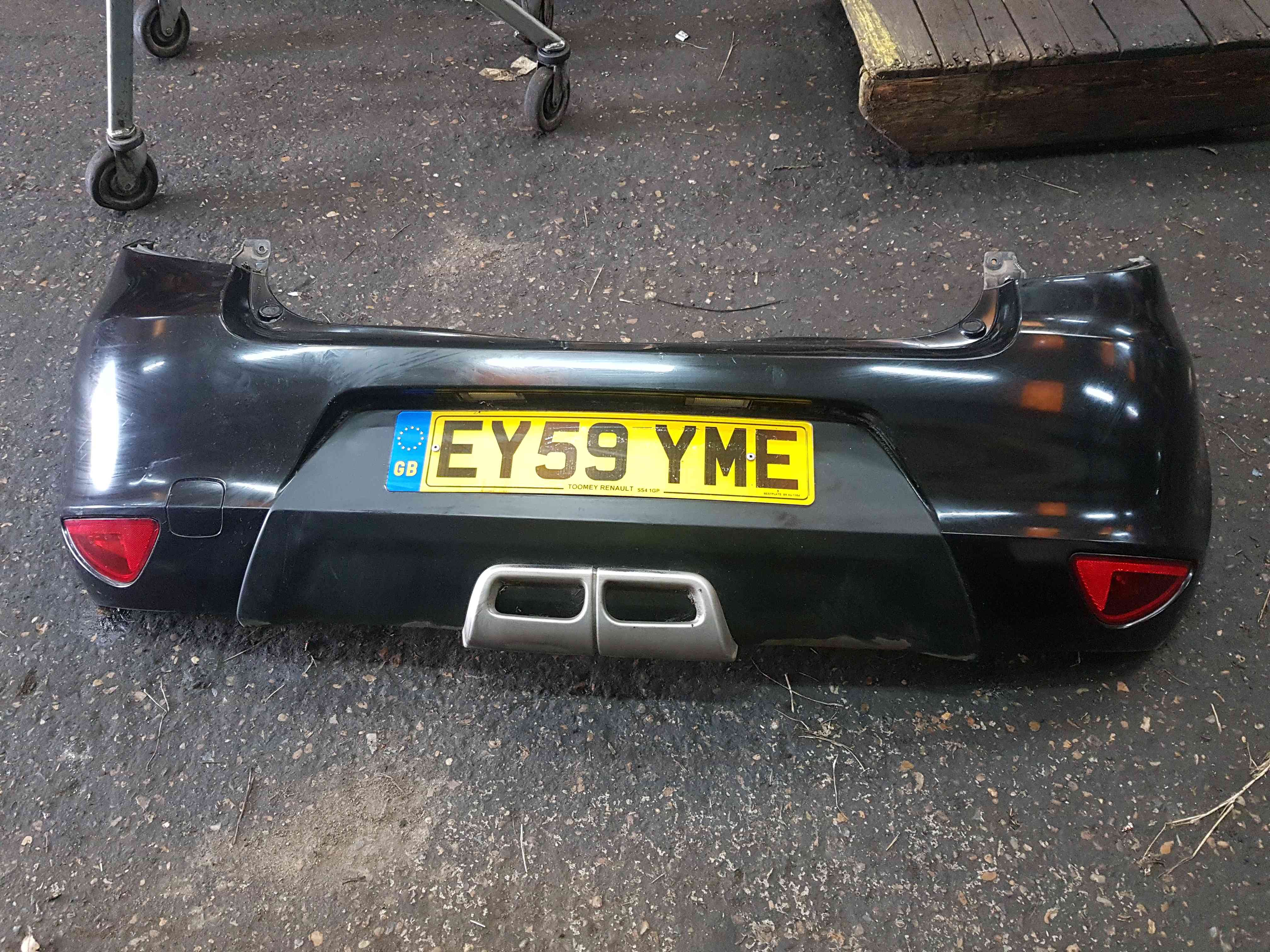 Thumb 8 Renault Clio MK3 2009-2012 Rear Bumper Black 676 World Series