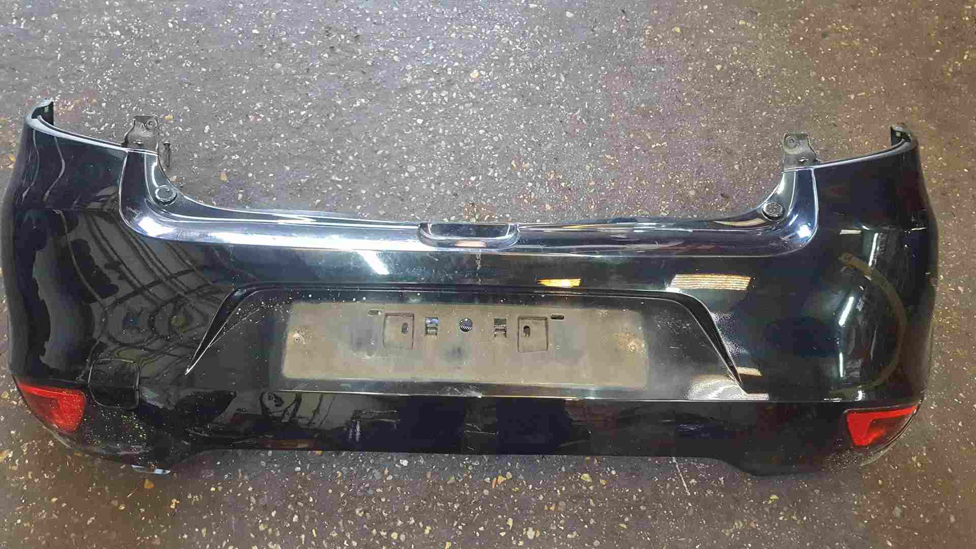 Thumb 6 Renault Clio MK3 2009-2012 Rear Bumper Black Tegne Facelift Cracked
