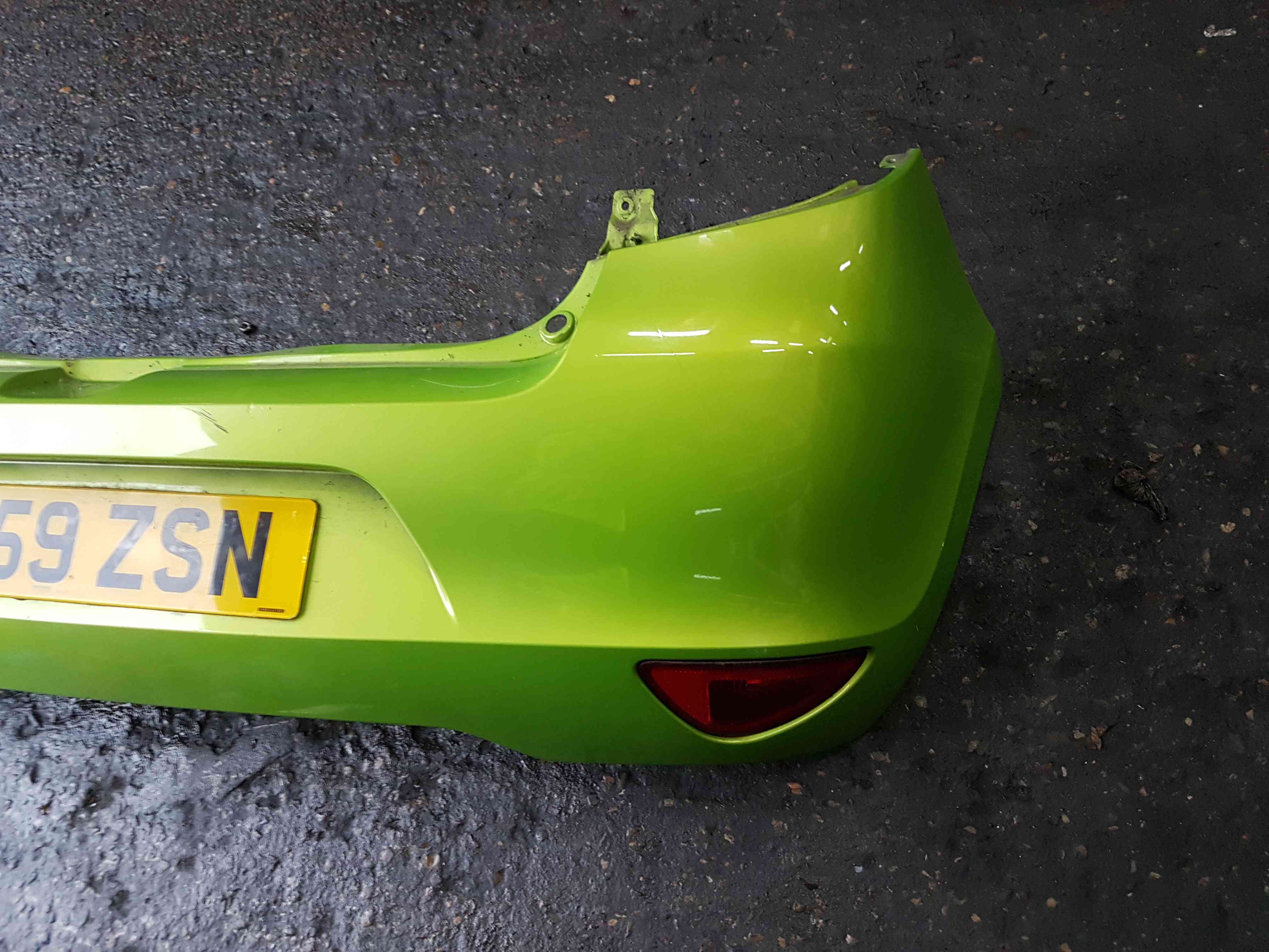 Thumb 3 Renault Clio MK3 2009-2012 Rear Bumper Green Tednq