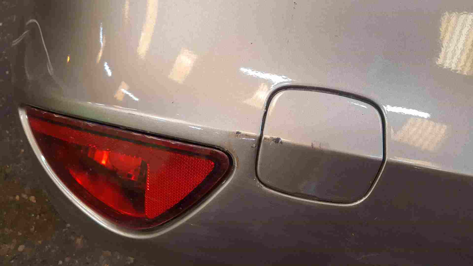 Thumb 4 Renault Clio MK3 2009-2012 Rear Bumper Silver Tehnk Beige Cender Reverse Sensors