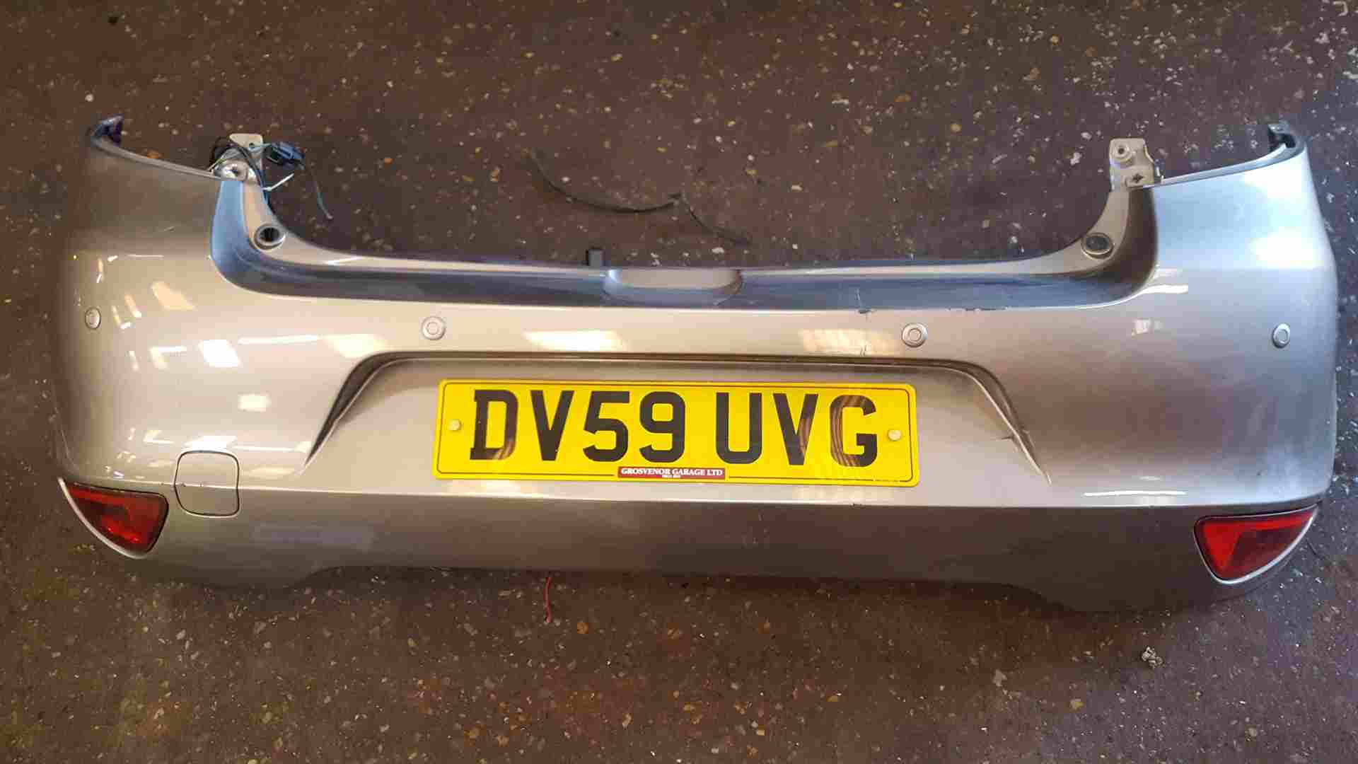 Thumb 9 Renault Clio MK3 2009-2012 Rear Bumper Silver Tehnk Beige Cender Reverse Sensors