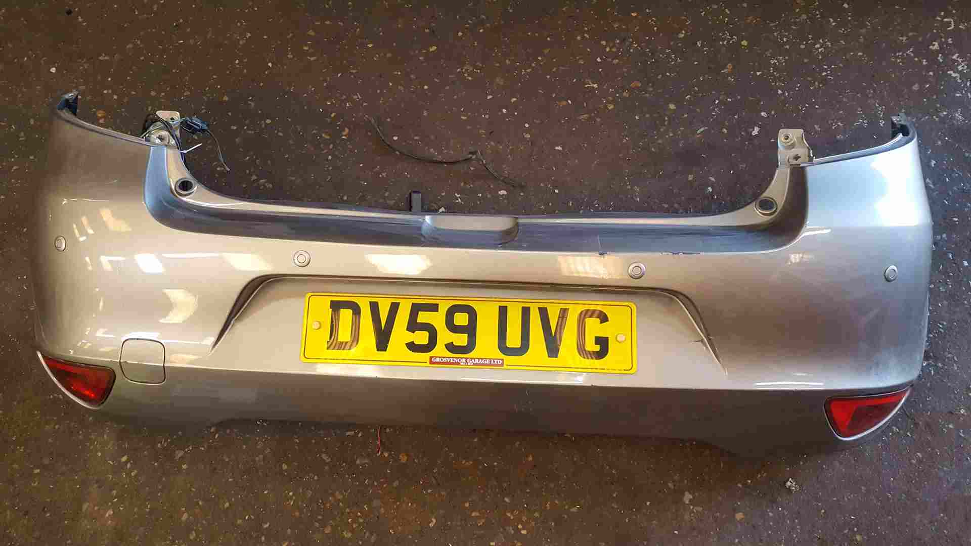 Renault Clio MK3 2009-2012 Rear Bumper Silver Tehnk Beige Cender Reverse Sensors
