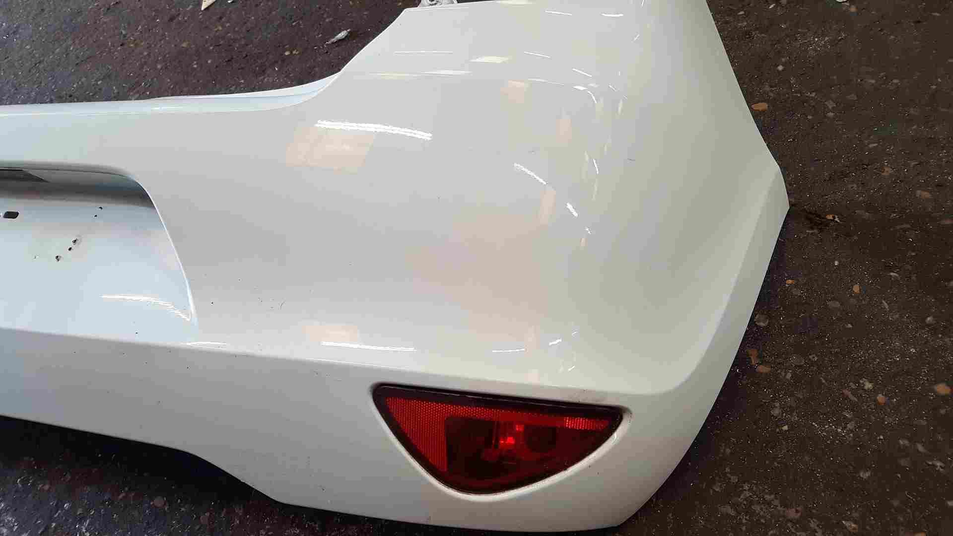 Renault Clio MK3 2009-2012 Rear Bumper White Ov369