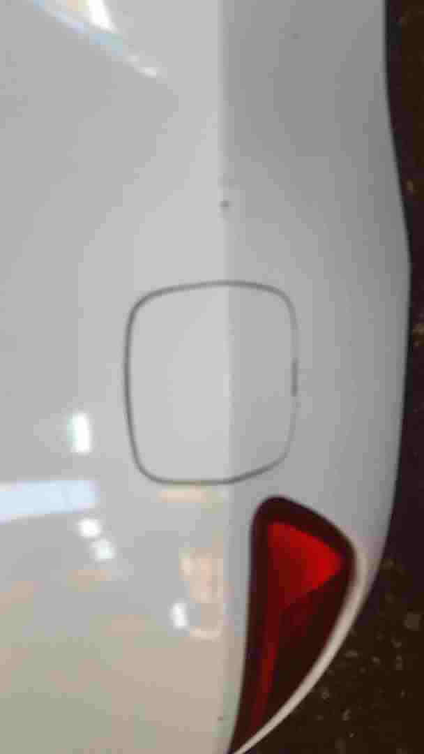 Thumb 4 Renault Clio MK3 2009-2012 Rear Bumper White Ov369 Facelift Ov369 PH2 PHASE 2